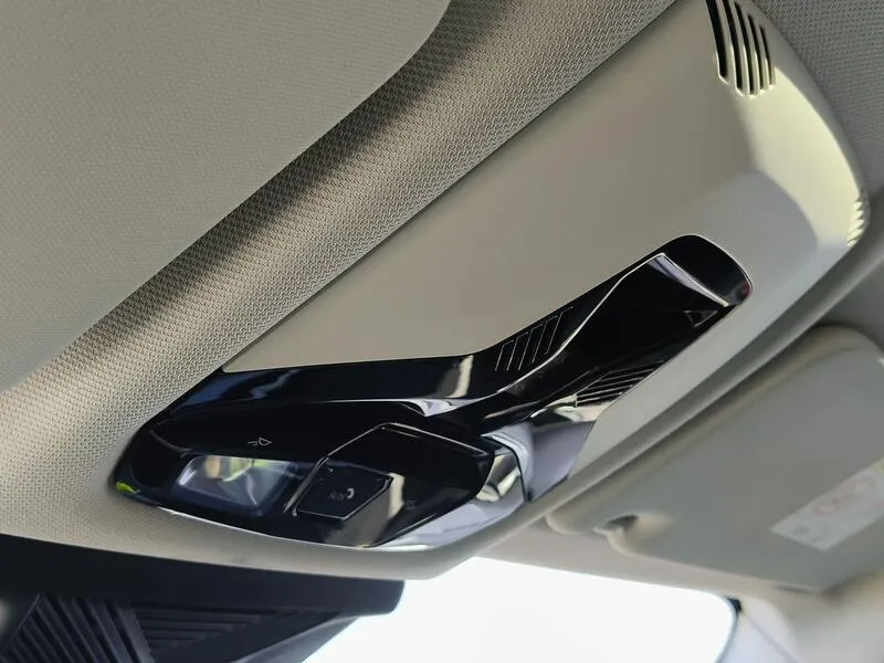 BMW X1 18i sDrive 1.5 - foto 23