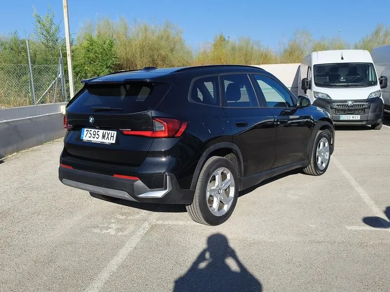 BMW X1 18i sDrive 1.5 - foto 6