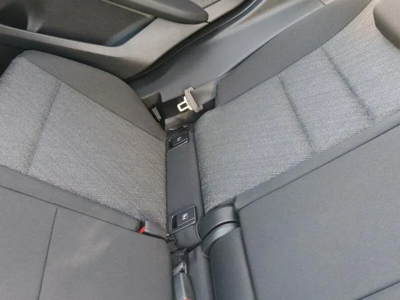 BMW X1 18i sDrive 1.5 - foto 33