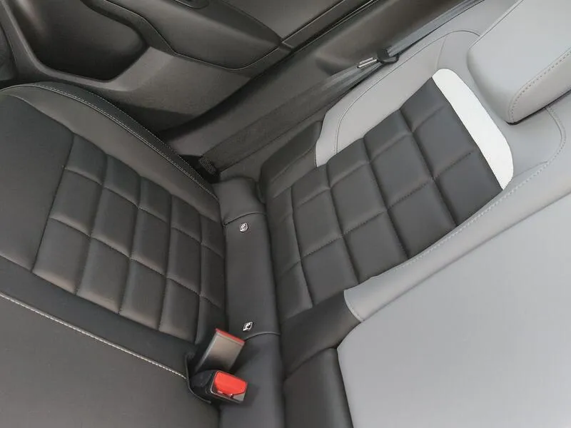 Citroën C4 1.2 PureTech - foto 32