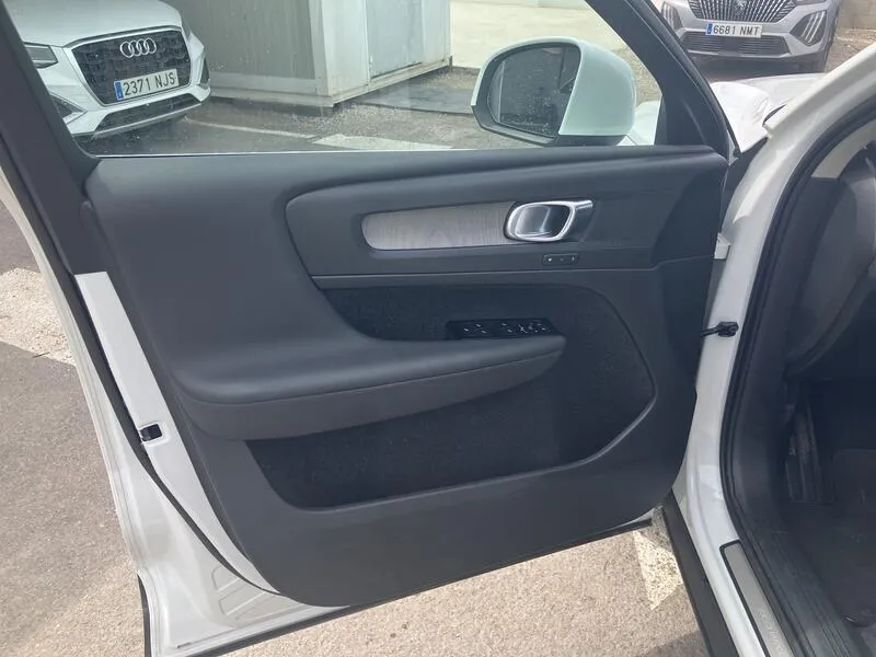 Volvo XC40 1.5 T5 Twin Recharge Inscription - foto 27