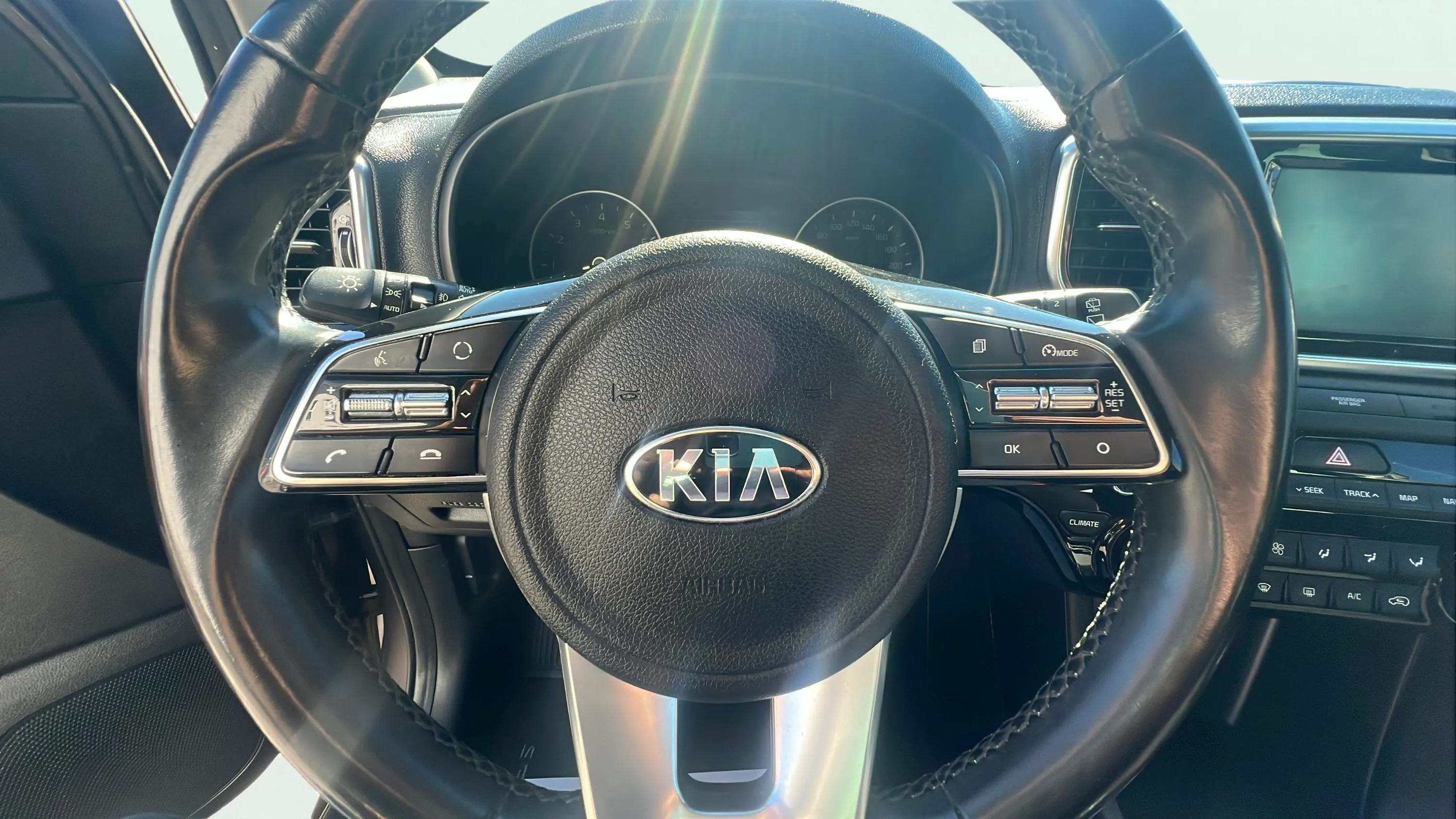 Kia Sportage 1.6 GDi Drive Plus 4x2 - foto 11