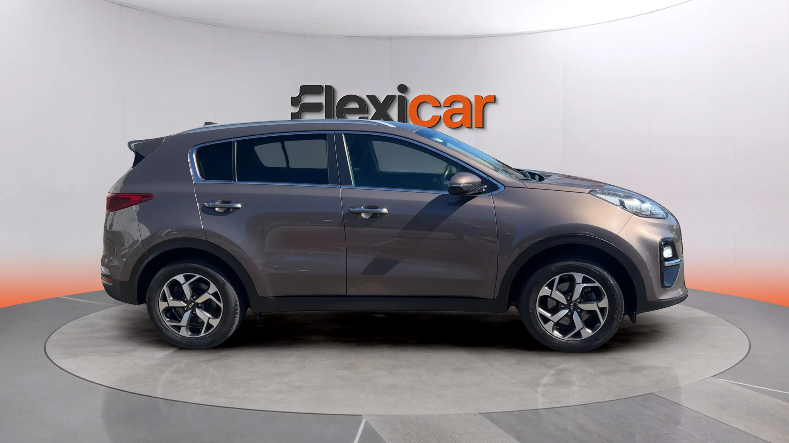 Kia Sportage 1.6 GDi Drive Plus 4x2 - foto 2