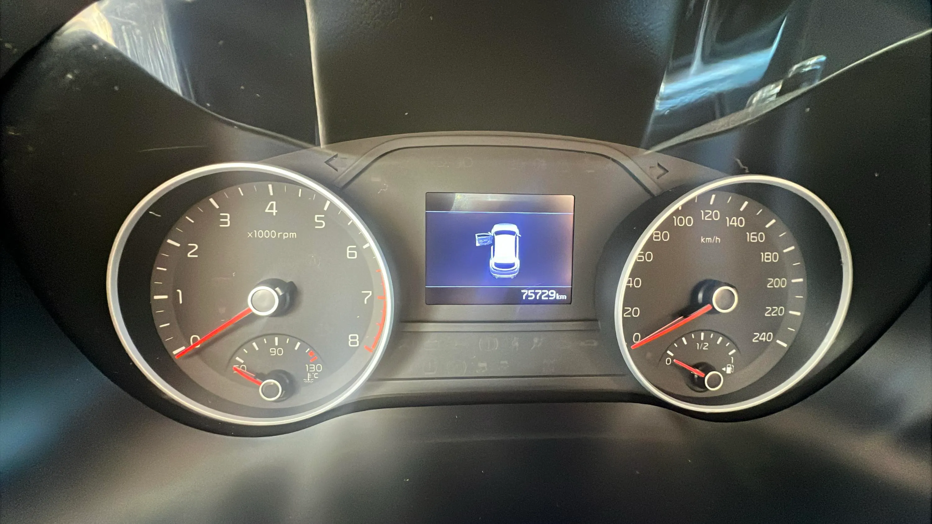Kia Sportage 1.6 GDi Drive Plus 4x2 - foto 12