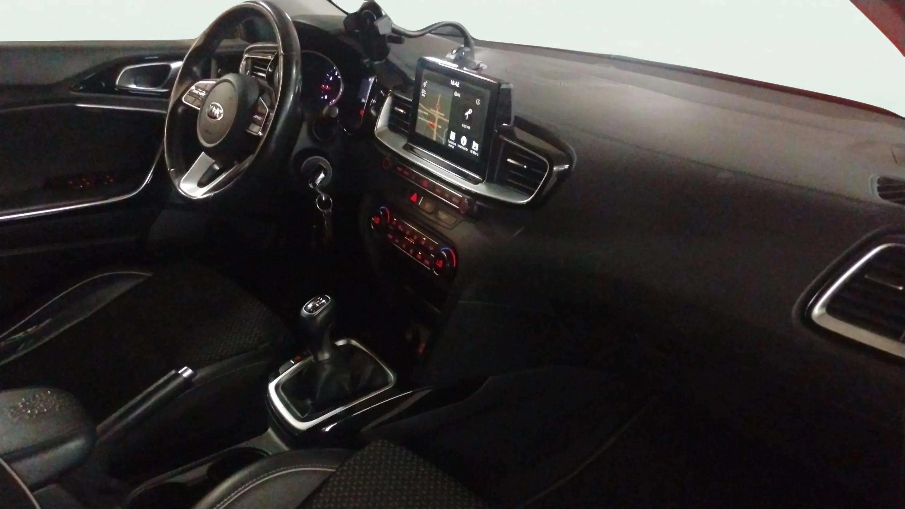 Kia Ceed 1.0 T-GDi Concept Plus Eco-Dynam - foto 15