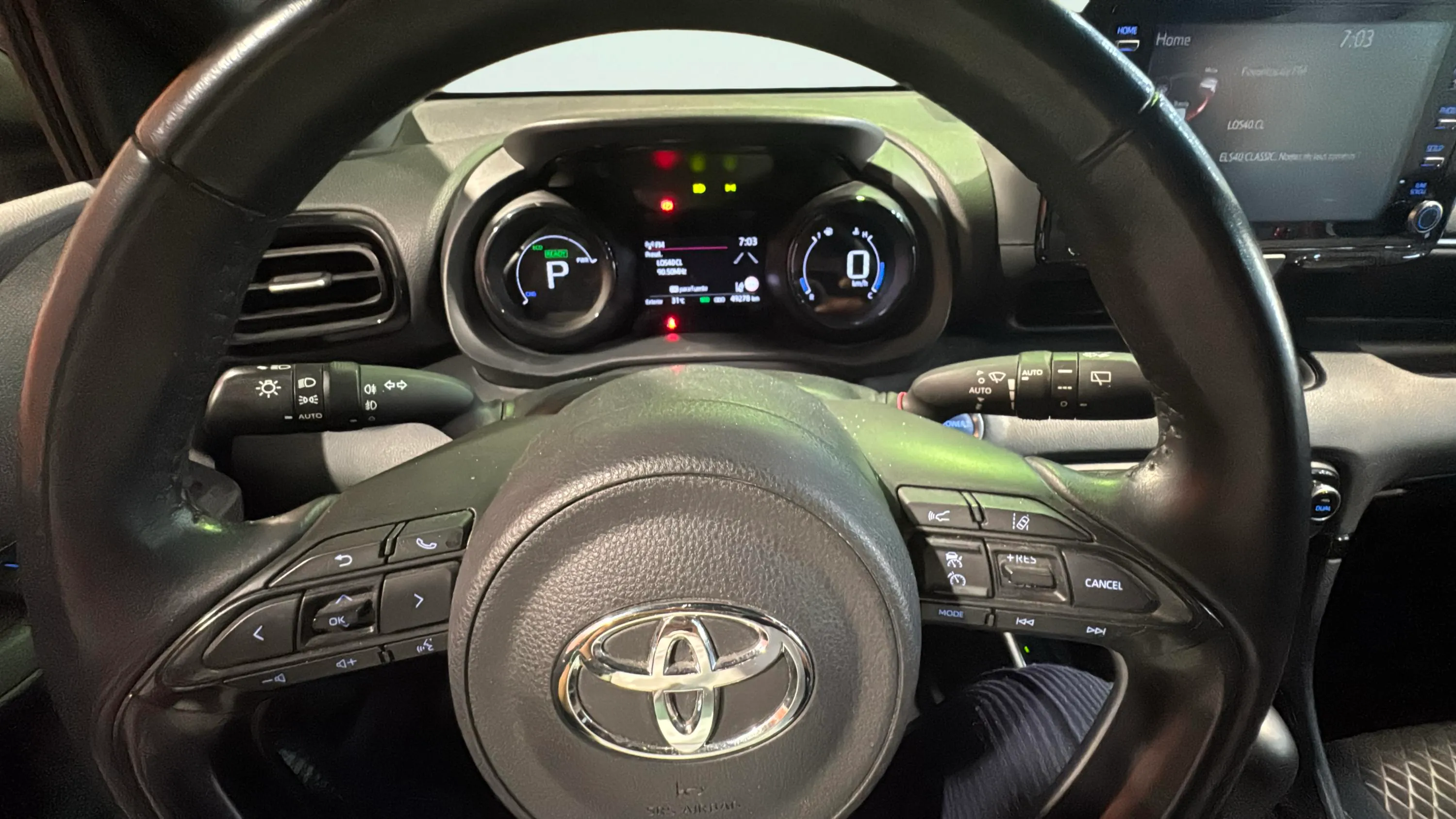 Toyota Yaris 1.5 120H Active Tech - foto 18