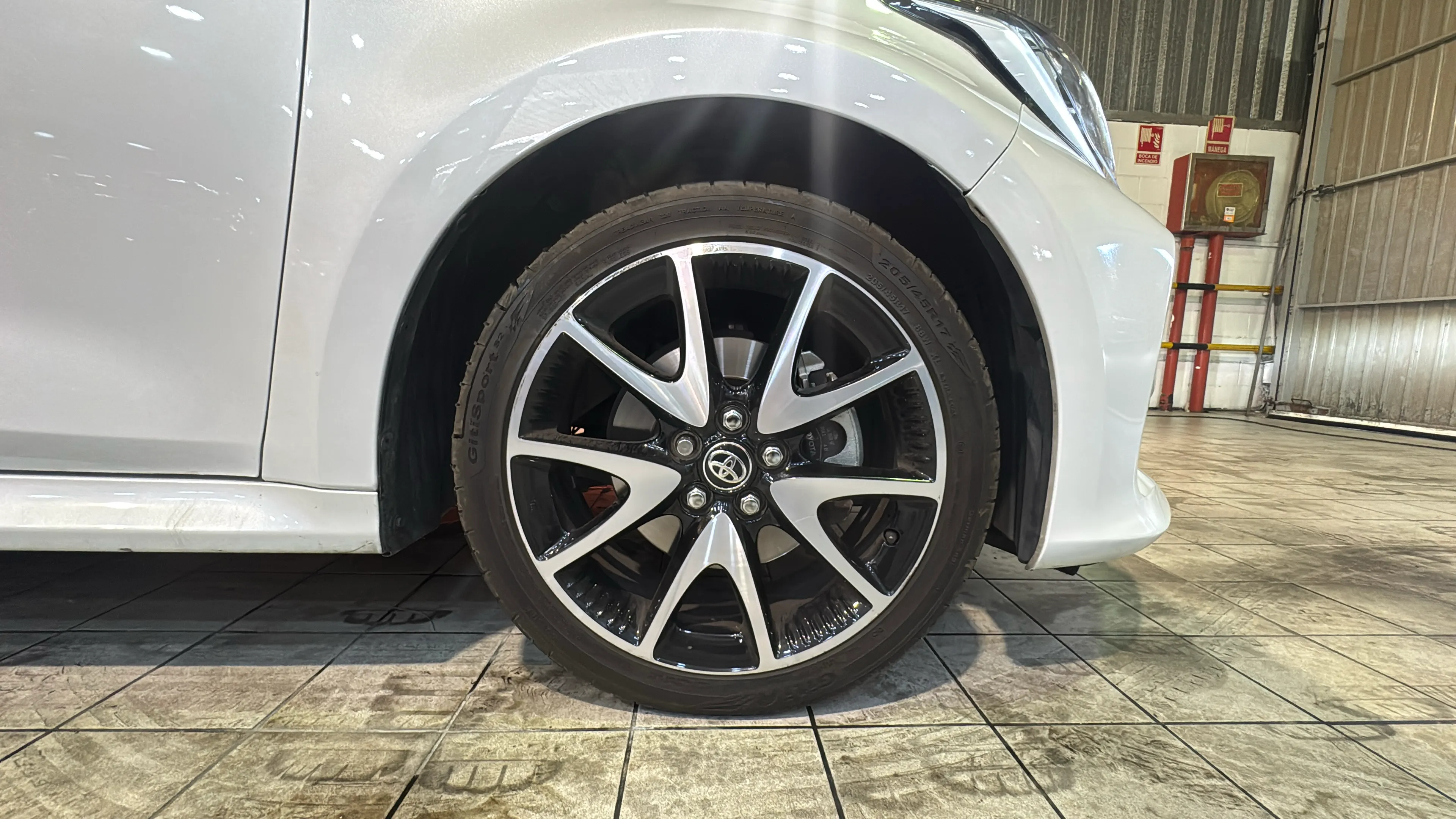 Toyota Yaris 1.5 120H Active Tech - foto 26