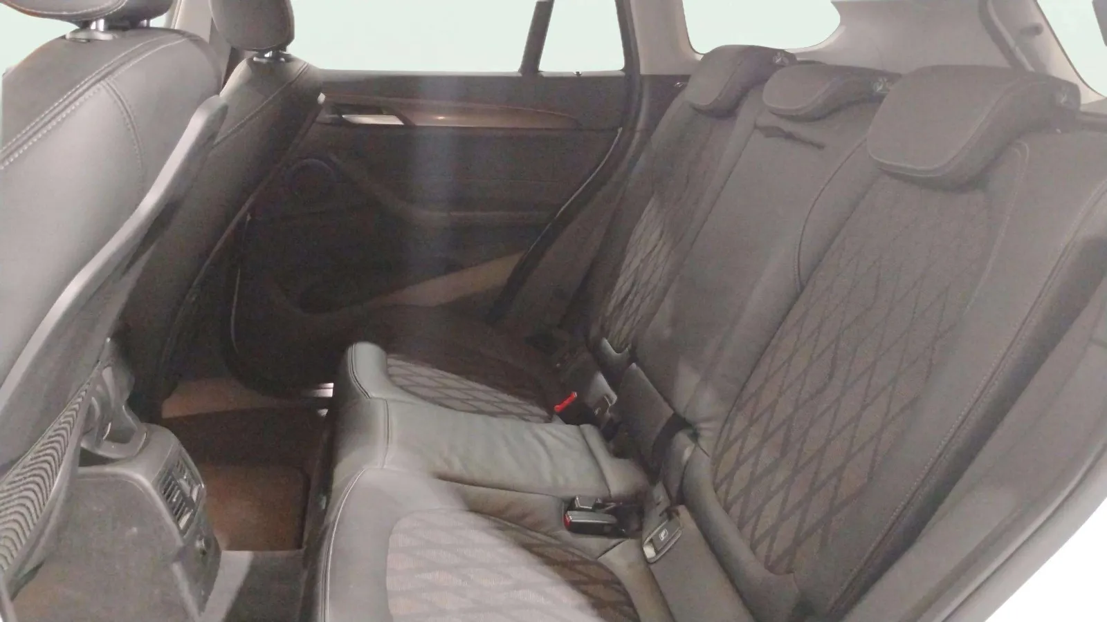 BMW X1 sDrive20dA - foto 16