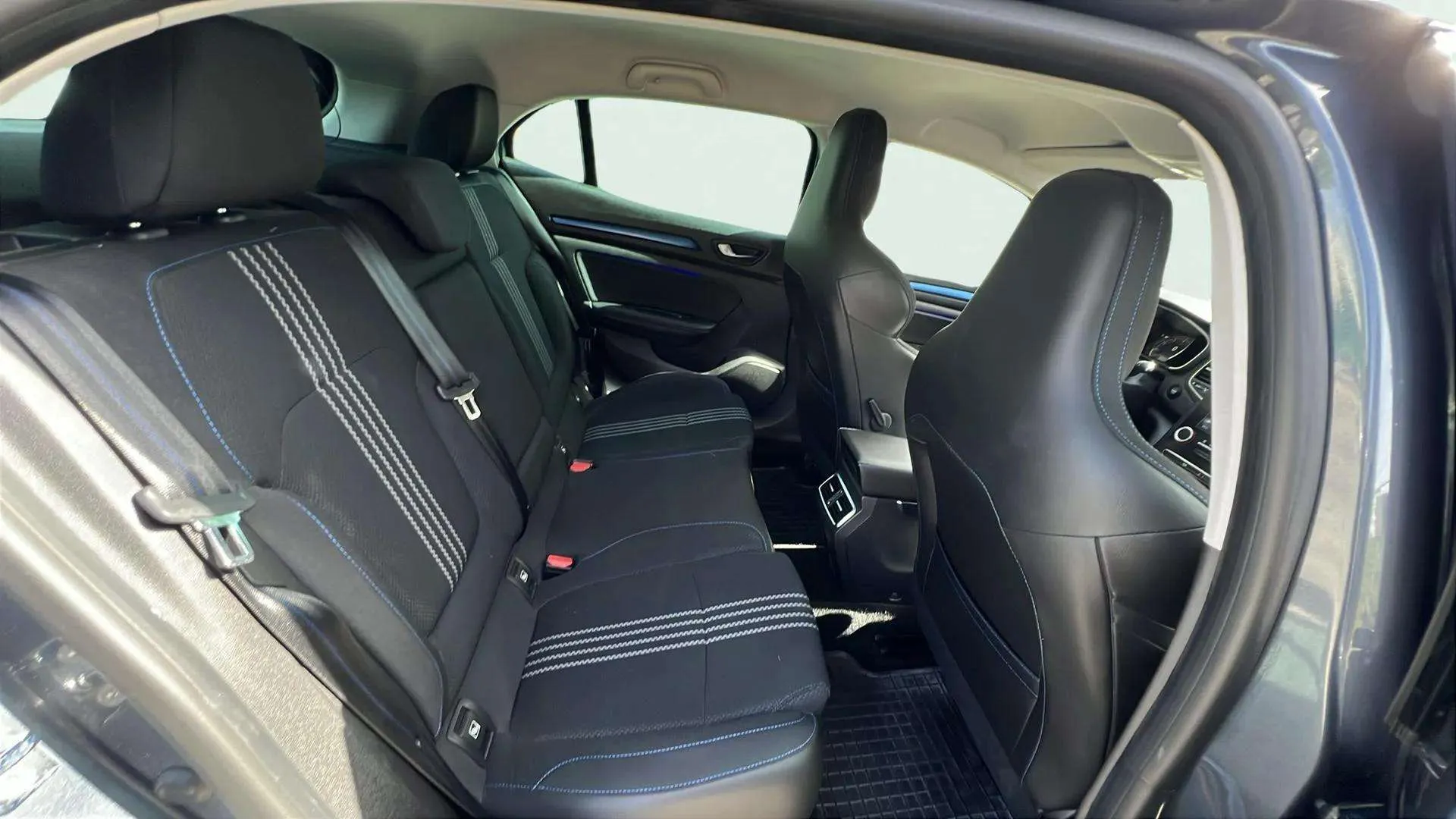 Renault Mégane GT Energy TCe EDC - foto 25