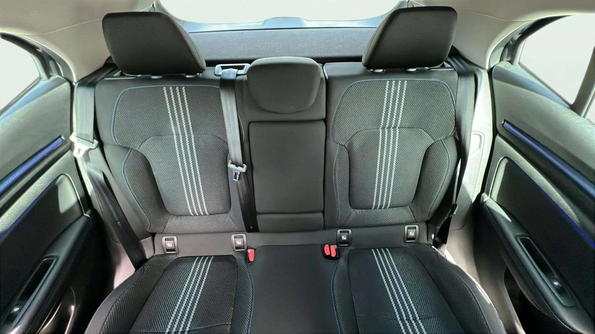 Renault Mégane GT Energy TCe EDC - foto 27