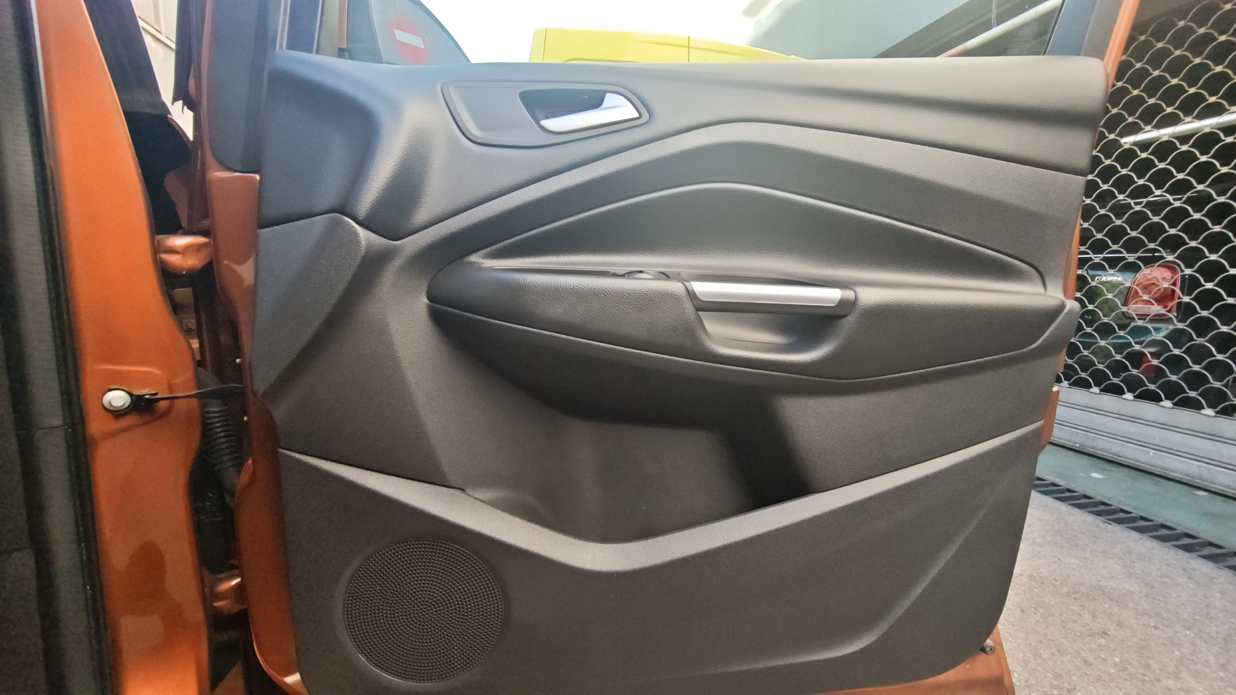 Ford Kuga 2.0 TDCi 4x4 ST-Line Powers. - foto 19