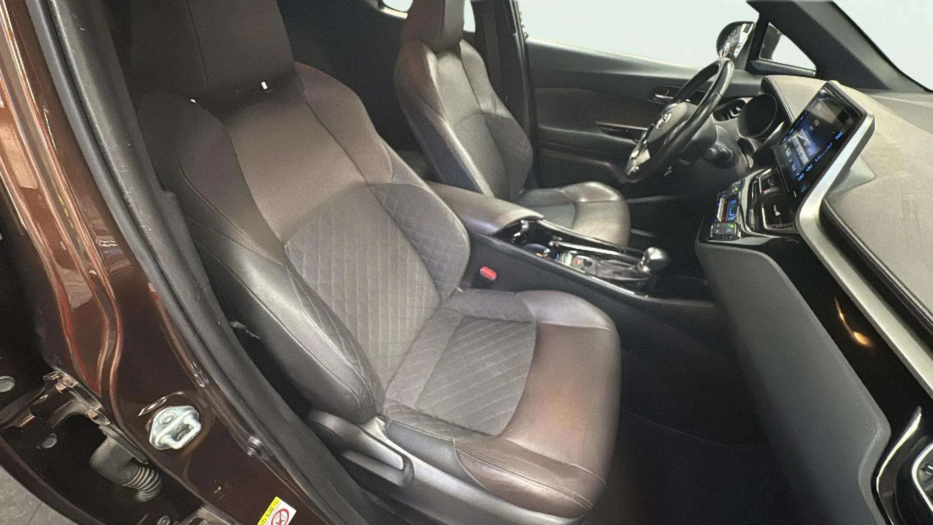 Toyota C-HR 1.8 125H Advance - foto 14