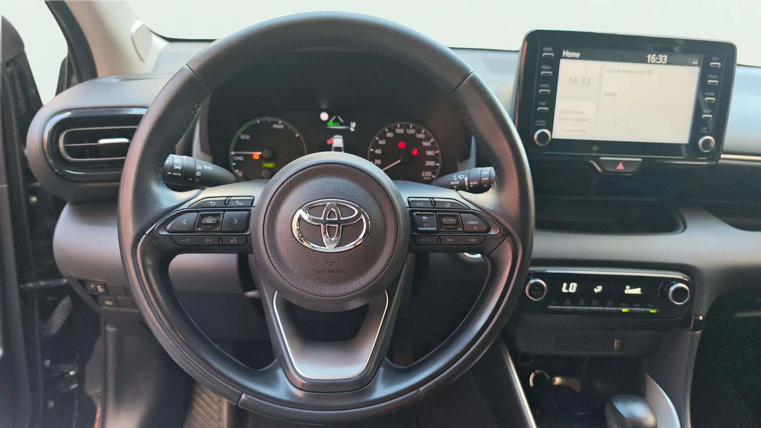 Toyota Yaris 1.5 120H Active Tech - foto 13