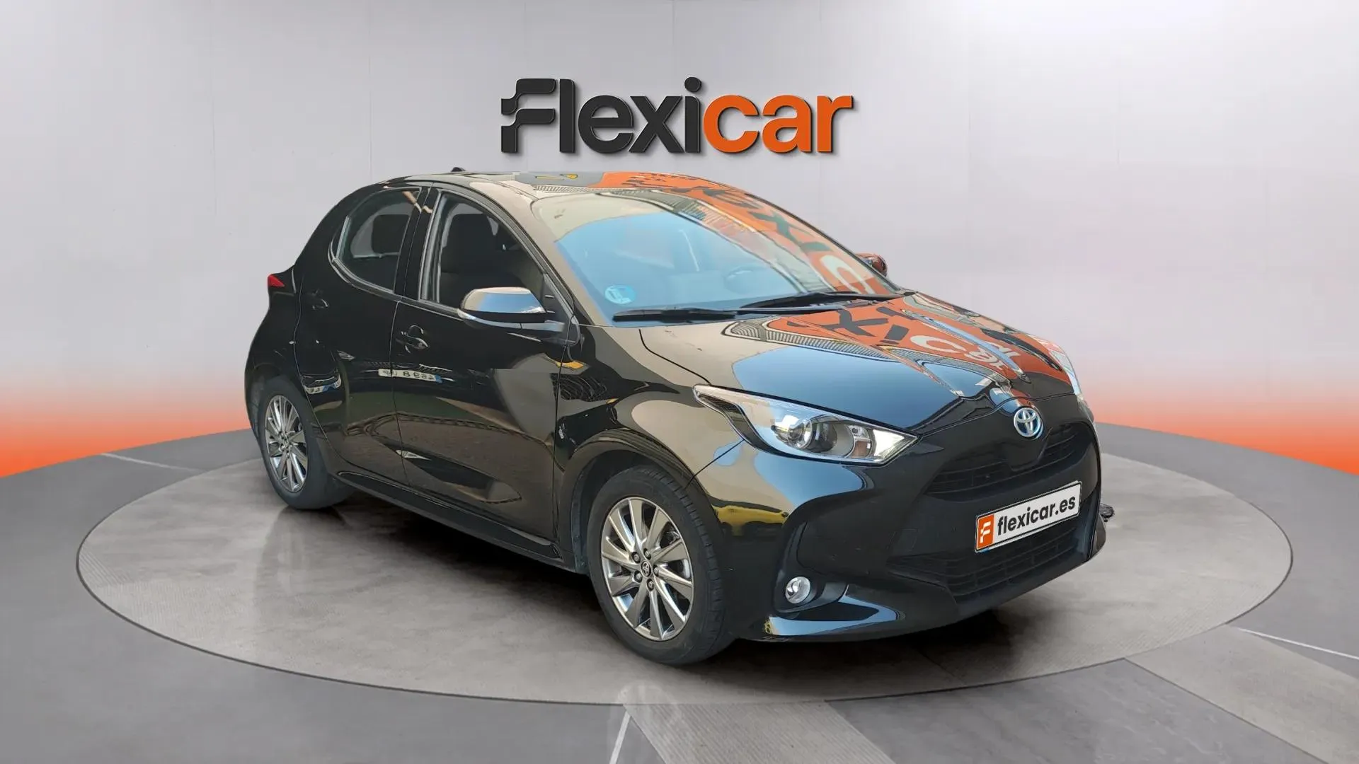 Toyota Yaris 1.5 120H Active Tech - foto 2