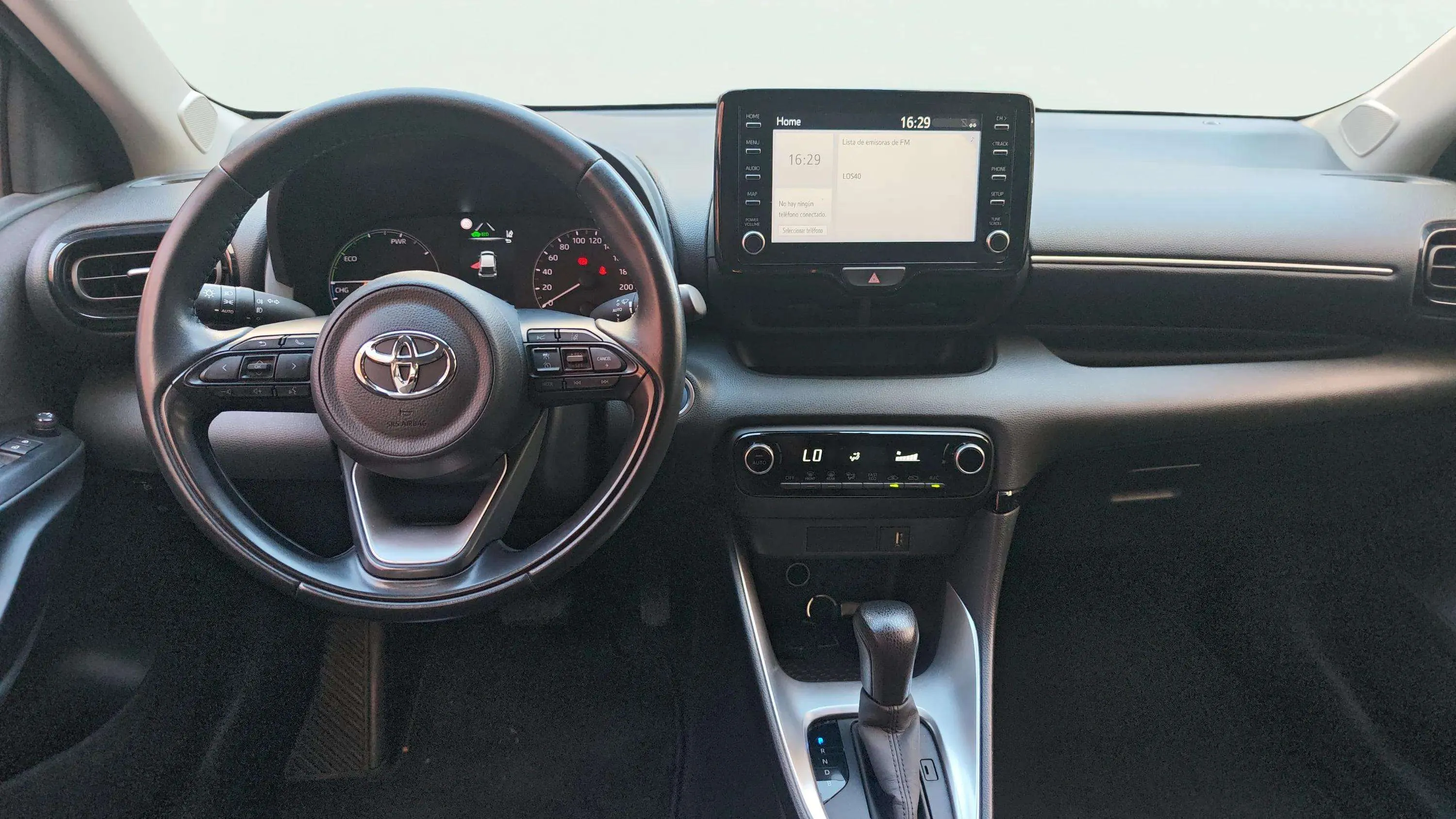 Toyota Yaris 1.5 120H Active Tech - foto 8