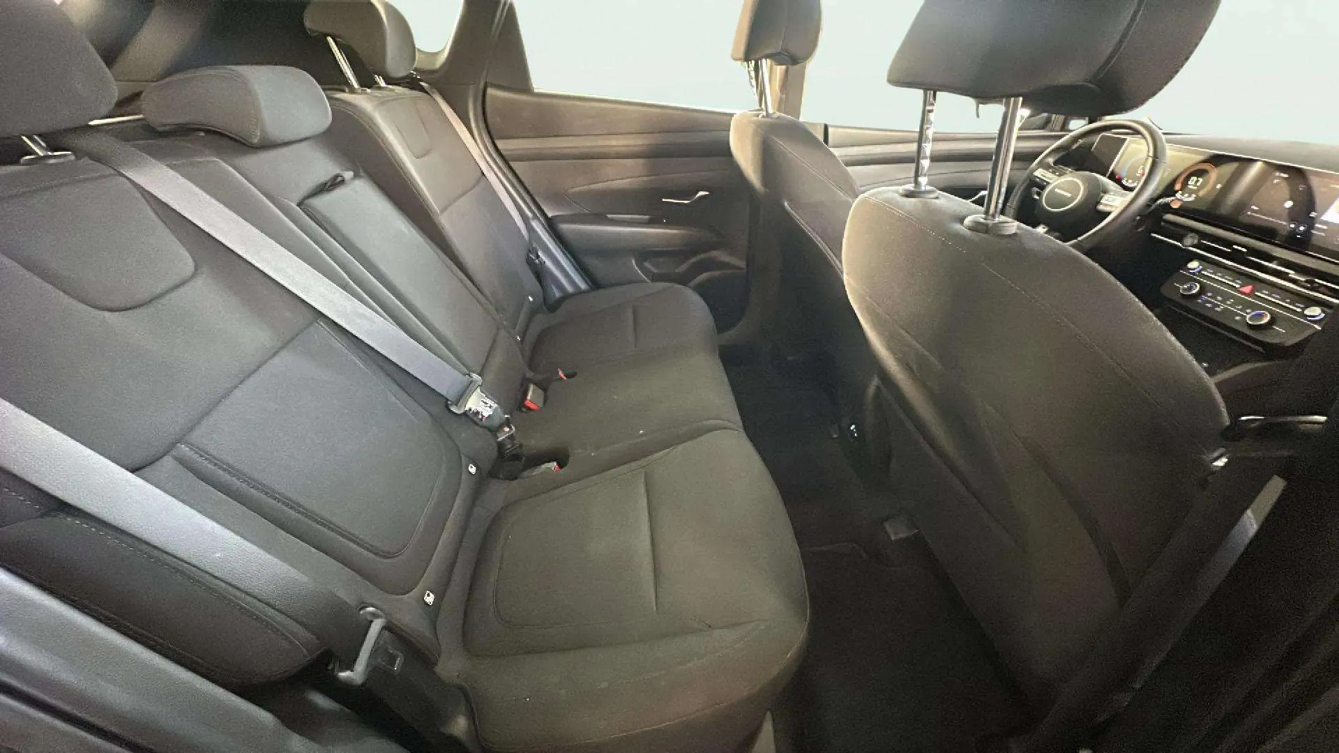 Hyundai Tucson 1.6T Klass - foto 23