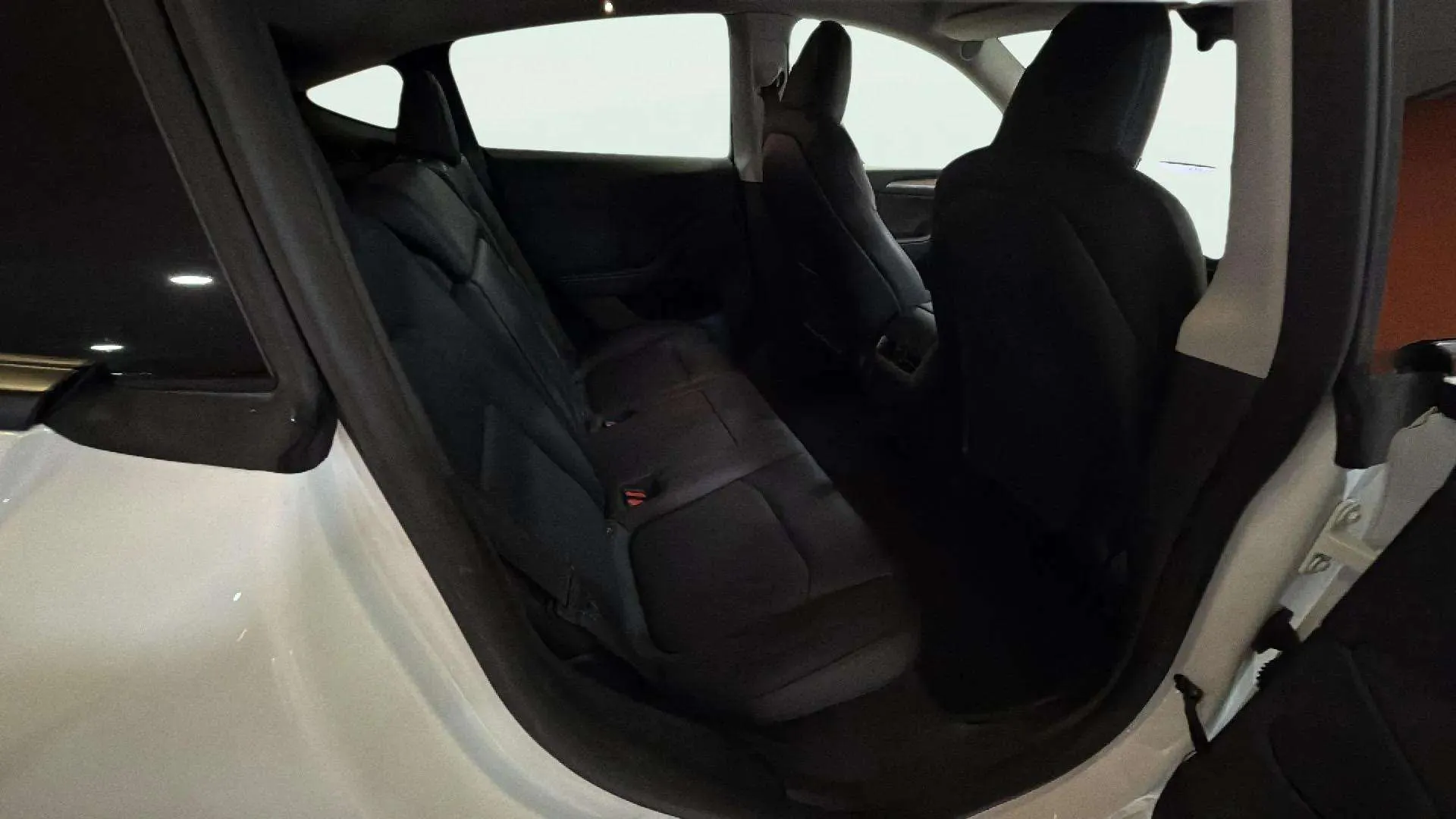 Tesla Model Y Tracción Trasera RWD - foto 13