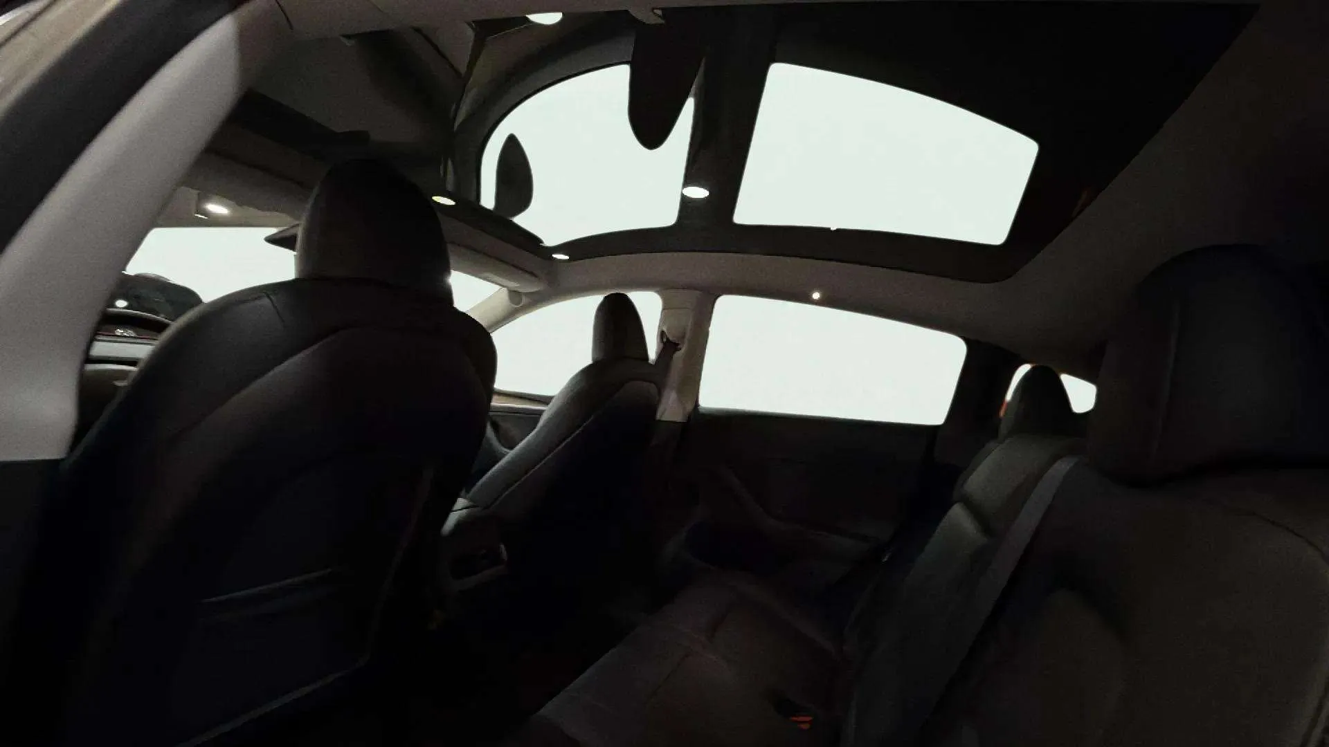 Tesla Model Y Tracción Trasera RWD - foto 18