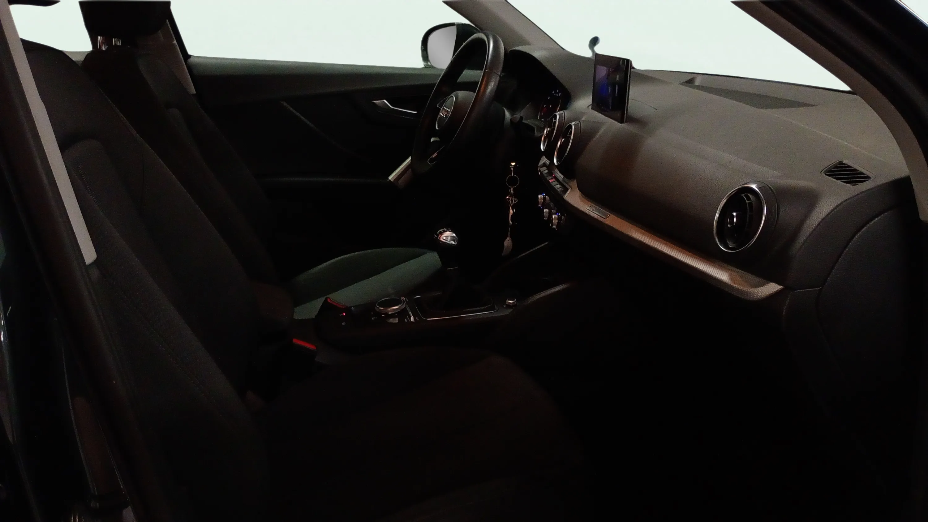 Audi Q2 30 TFSI - foto 11