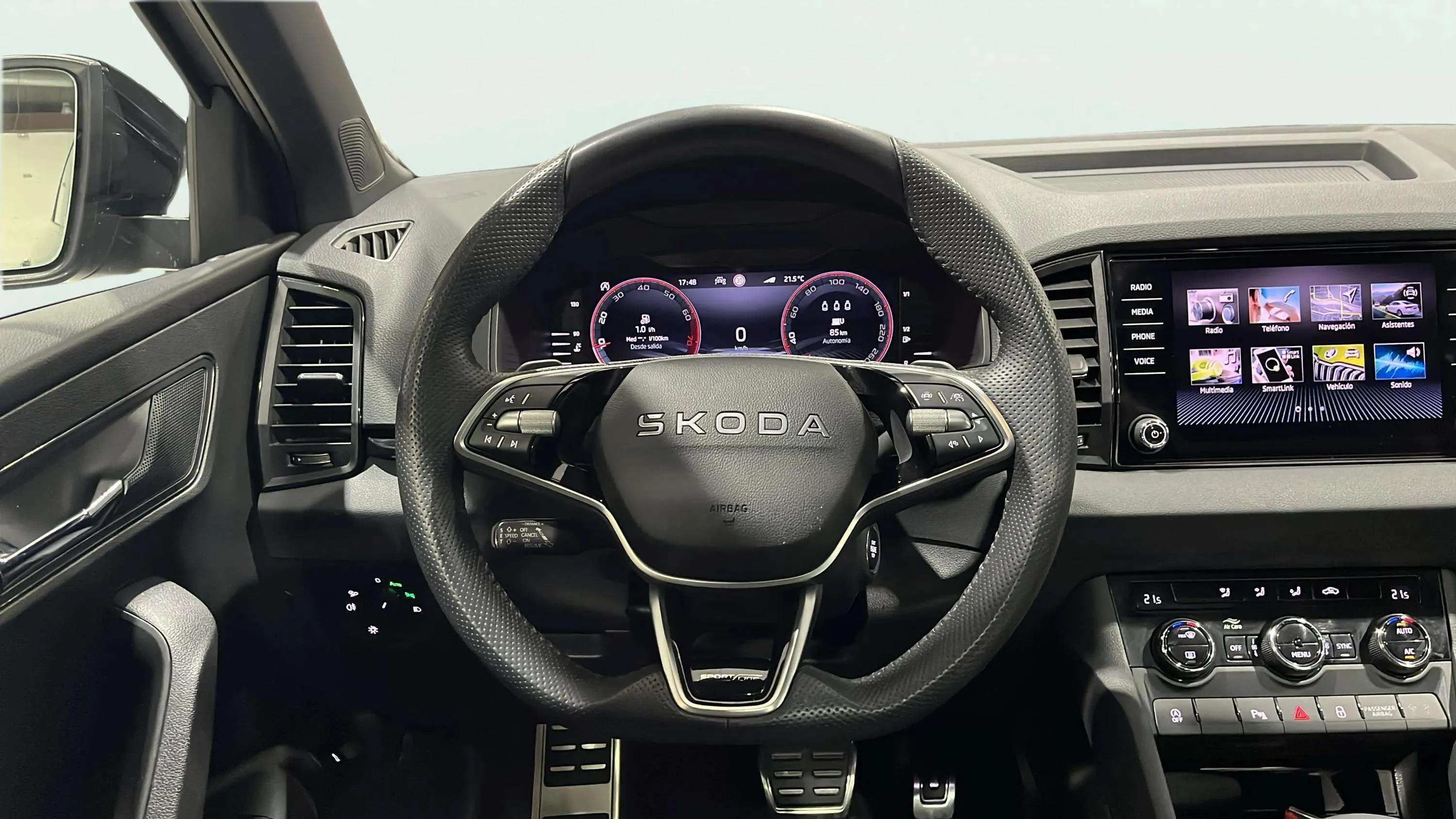 Škoda Karoq 1.5 TSI DSG ACT Sportline - foto 31