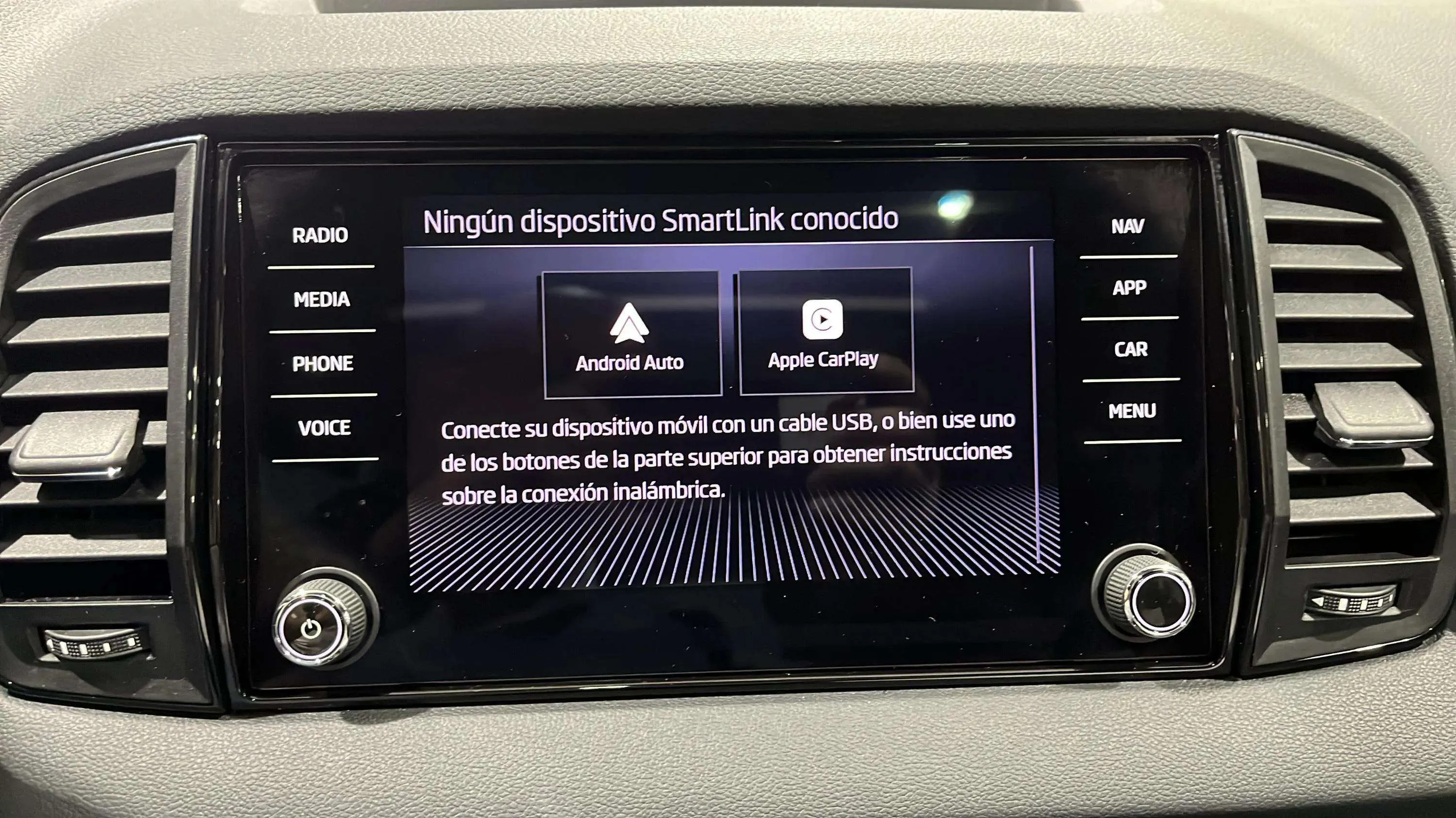 Škoda Karoq 1.5 TSI DSG ACT Sportline - foto 25