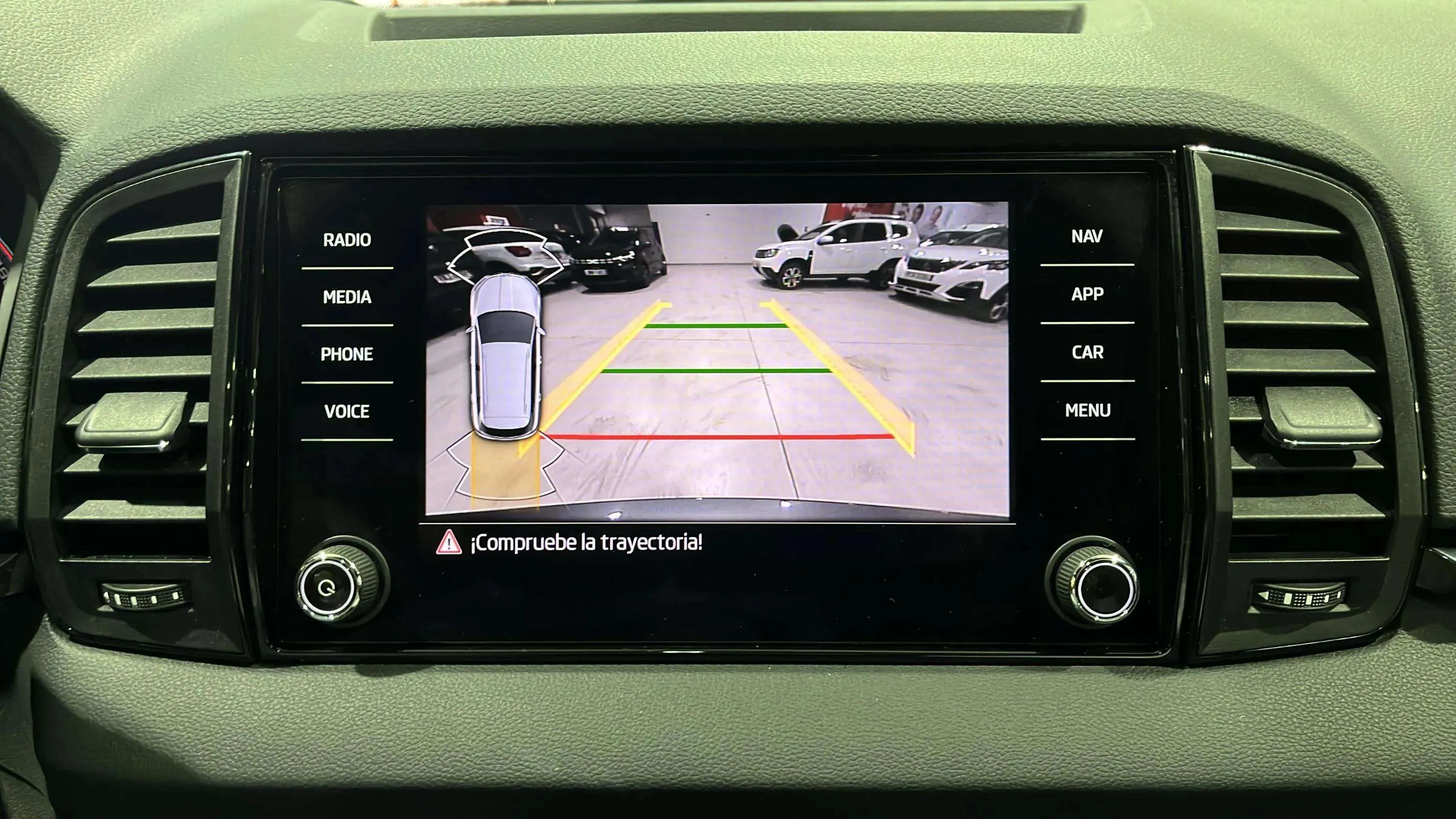 Škoda Karoq 1.5 TSI DSG ACT Sportline - foto 24