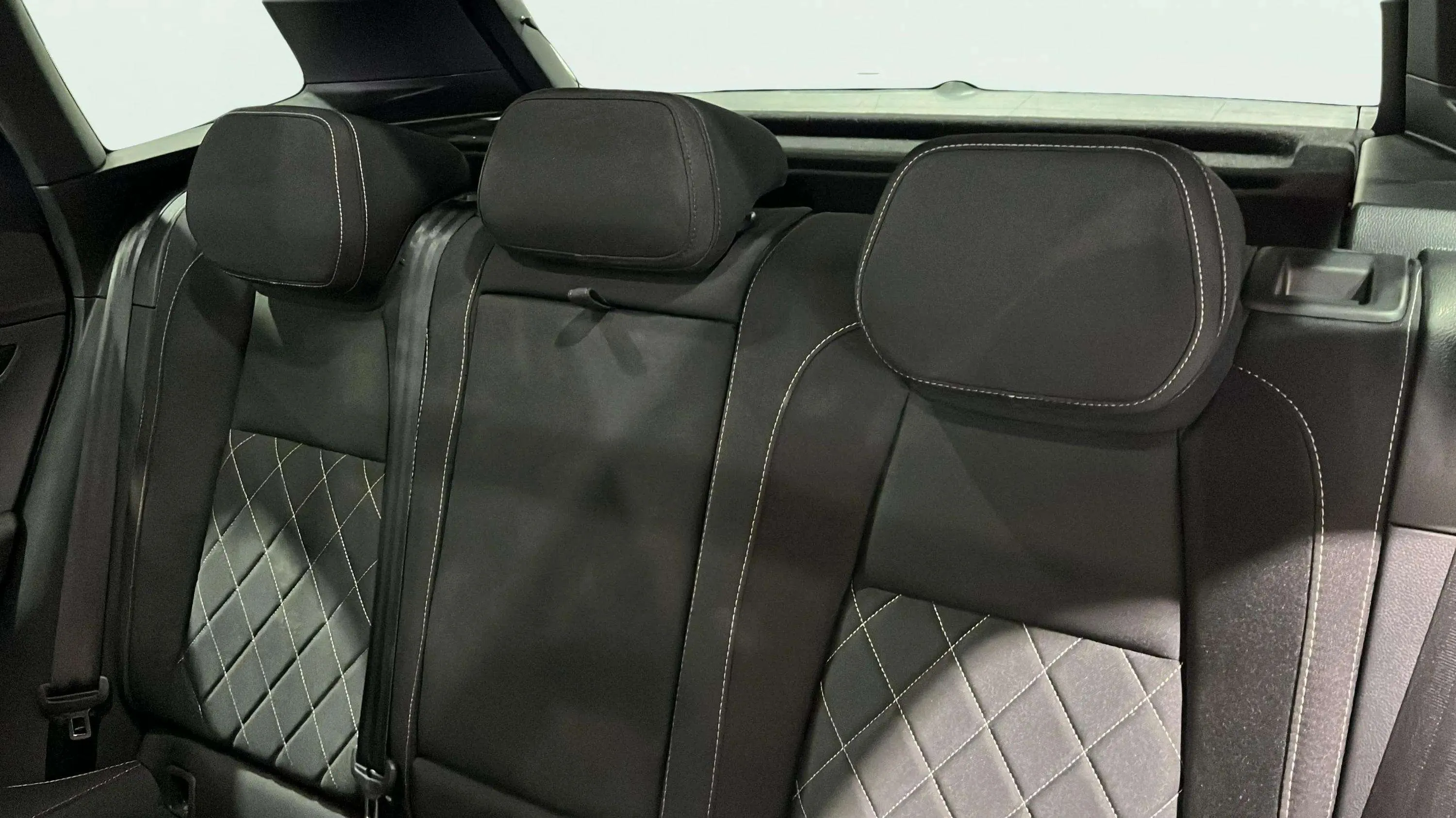 Škoda Karoq 1.5 TSI DSG ACT Sportline - foto 13
