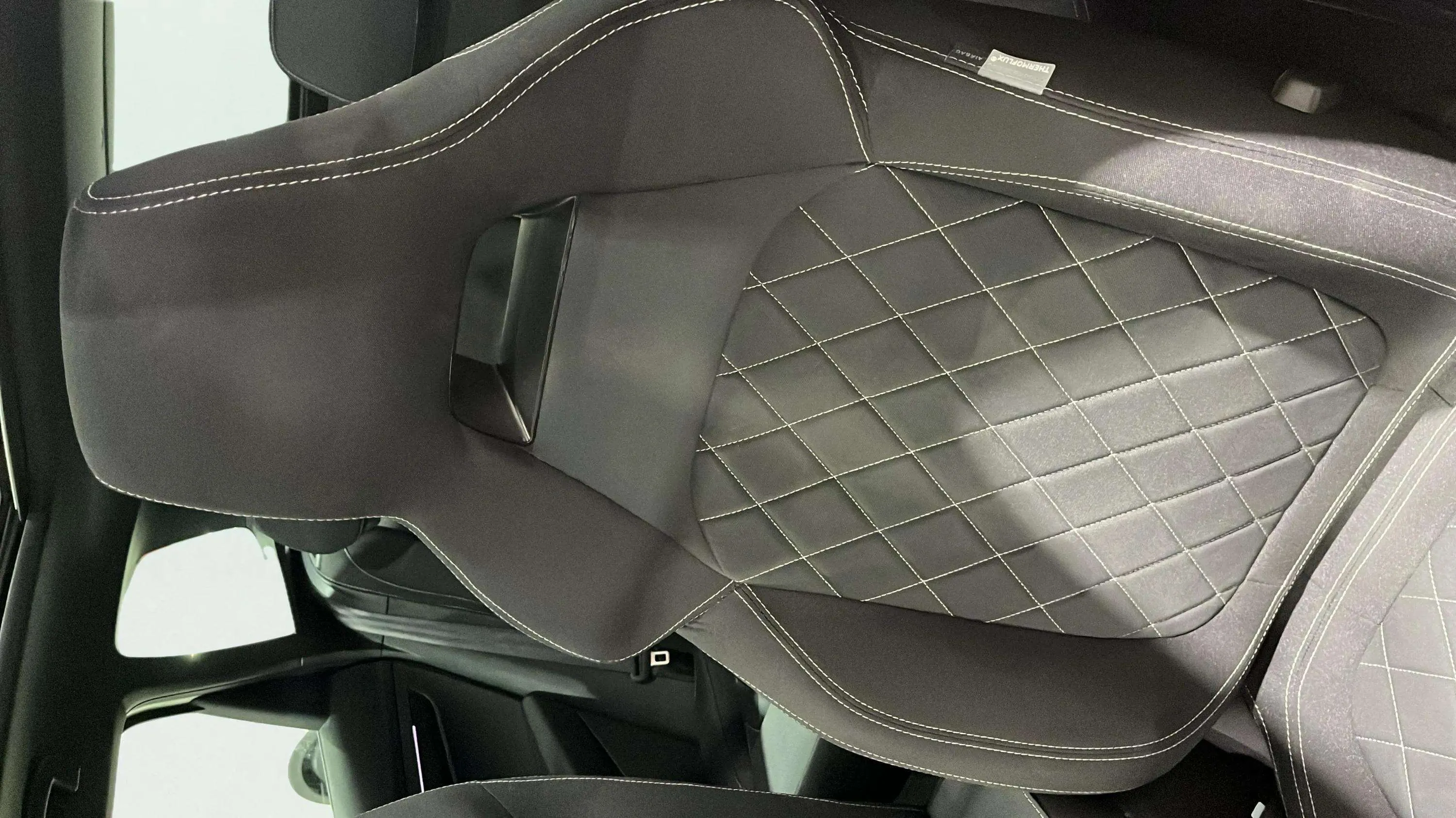 Škoda Karoq 1.5 TSI DSG ACT Sportline - foto 12