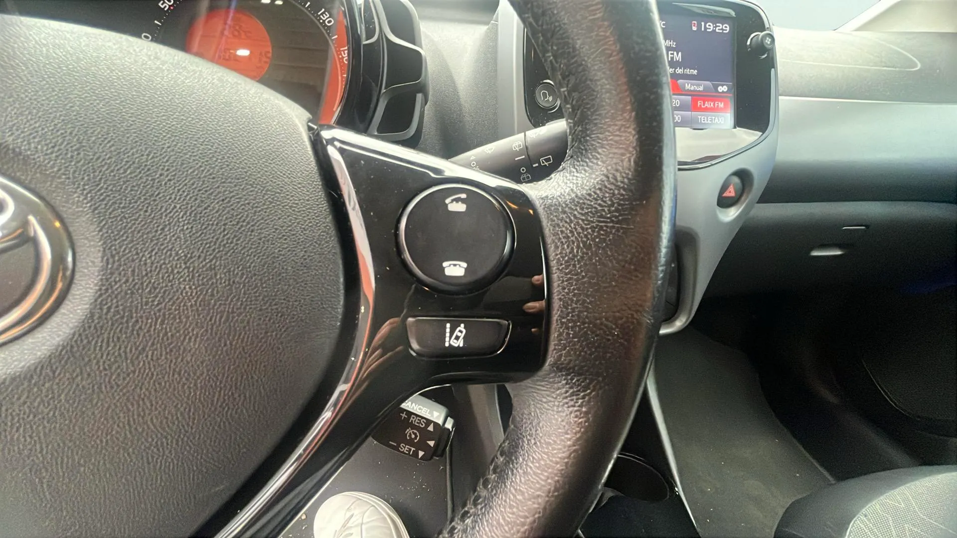 Toyota Aygo 1.0 70 x-cite - foto 20