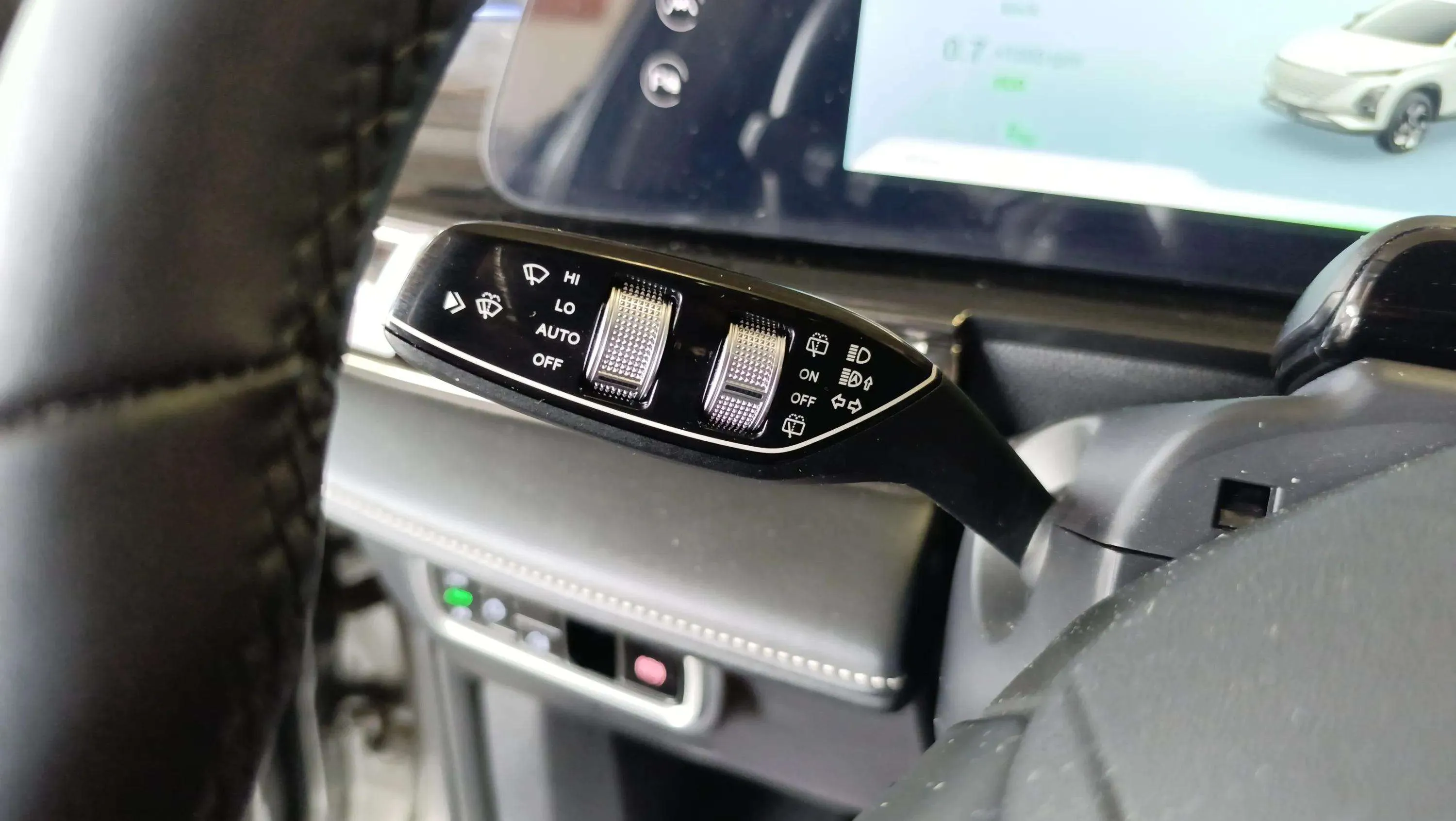 Omoda 5 Premium 1.6 T-GDi - foto 11