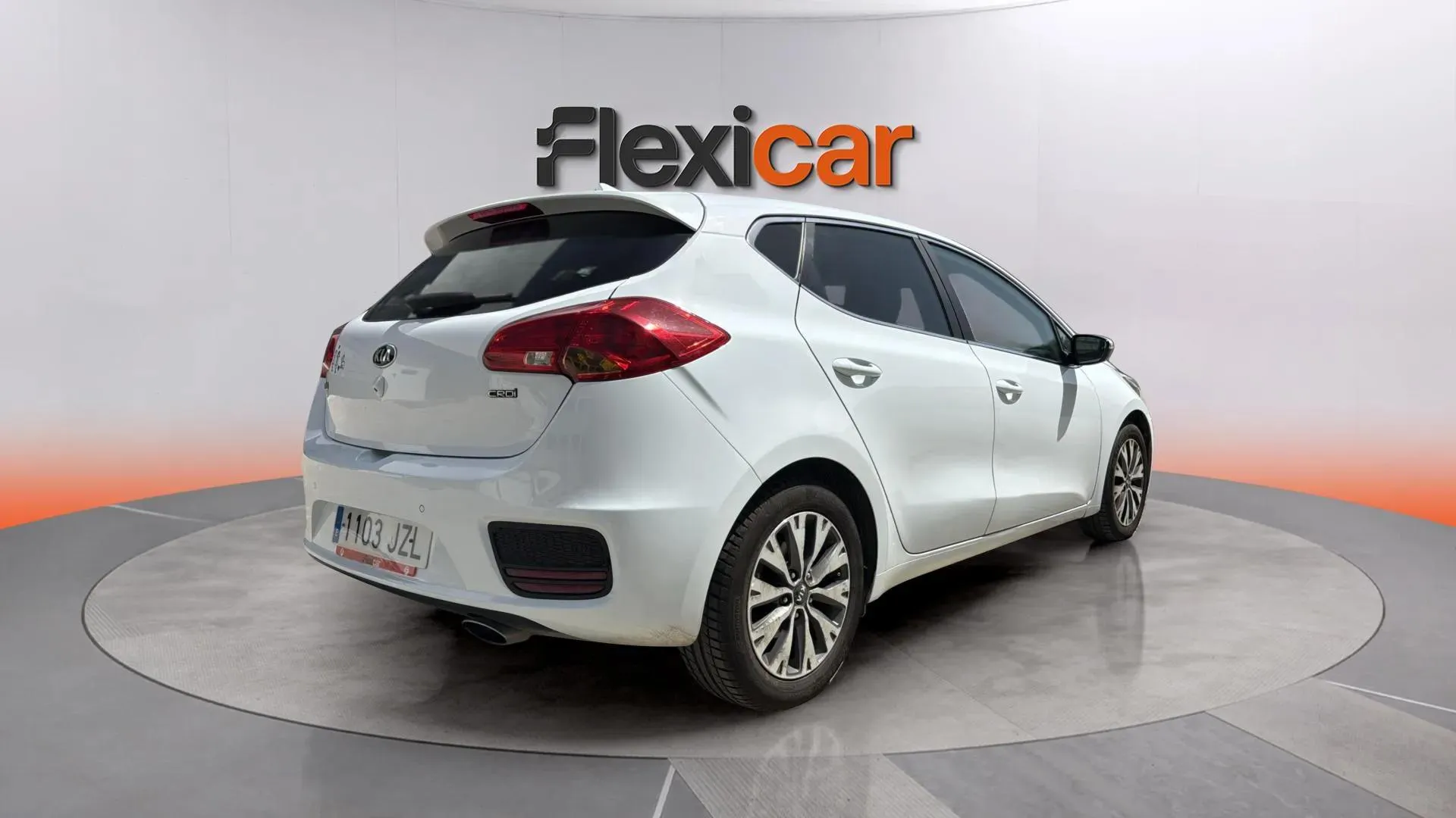 Kia Ceed 1.4 CRDi WGT Tech - foto 6