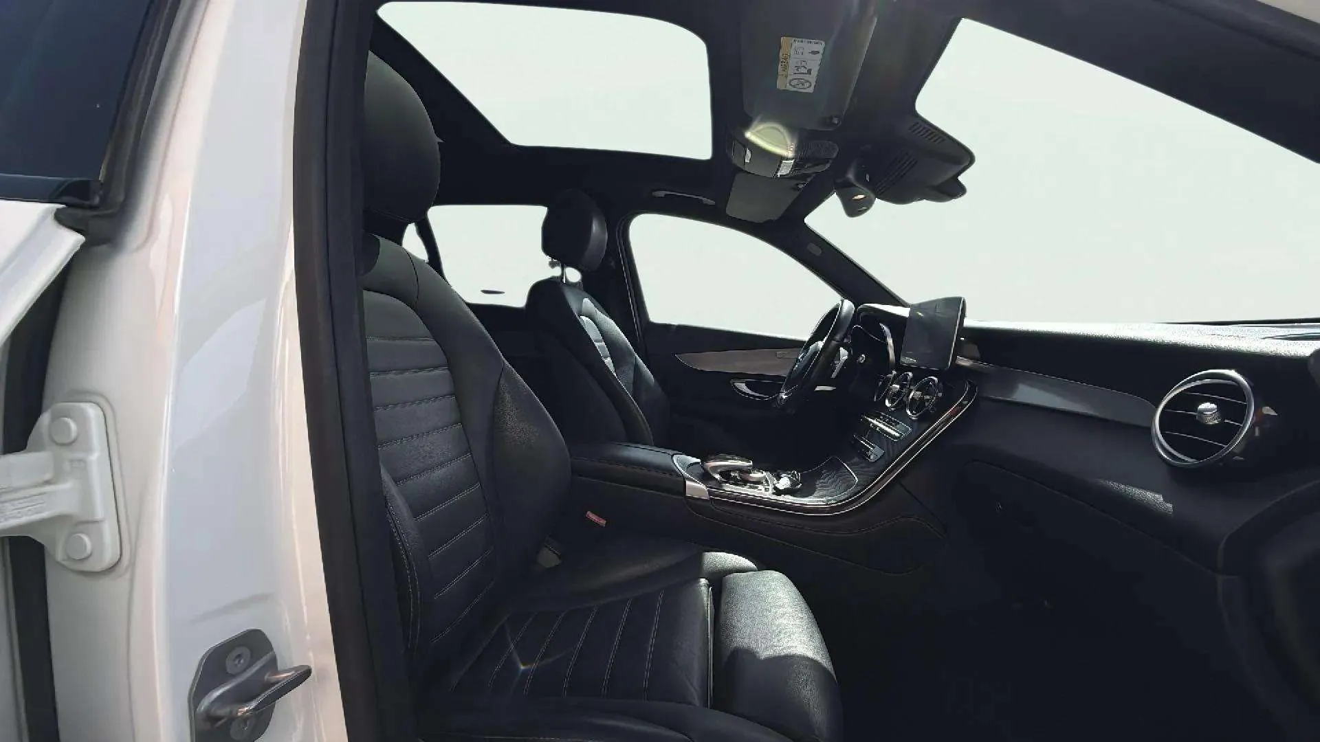 Mercedes-Benz GLC 220 d 4MATIC - foto 12