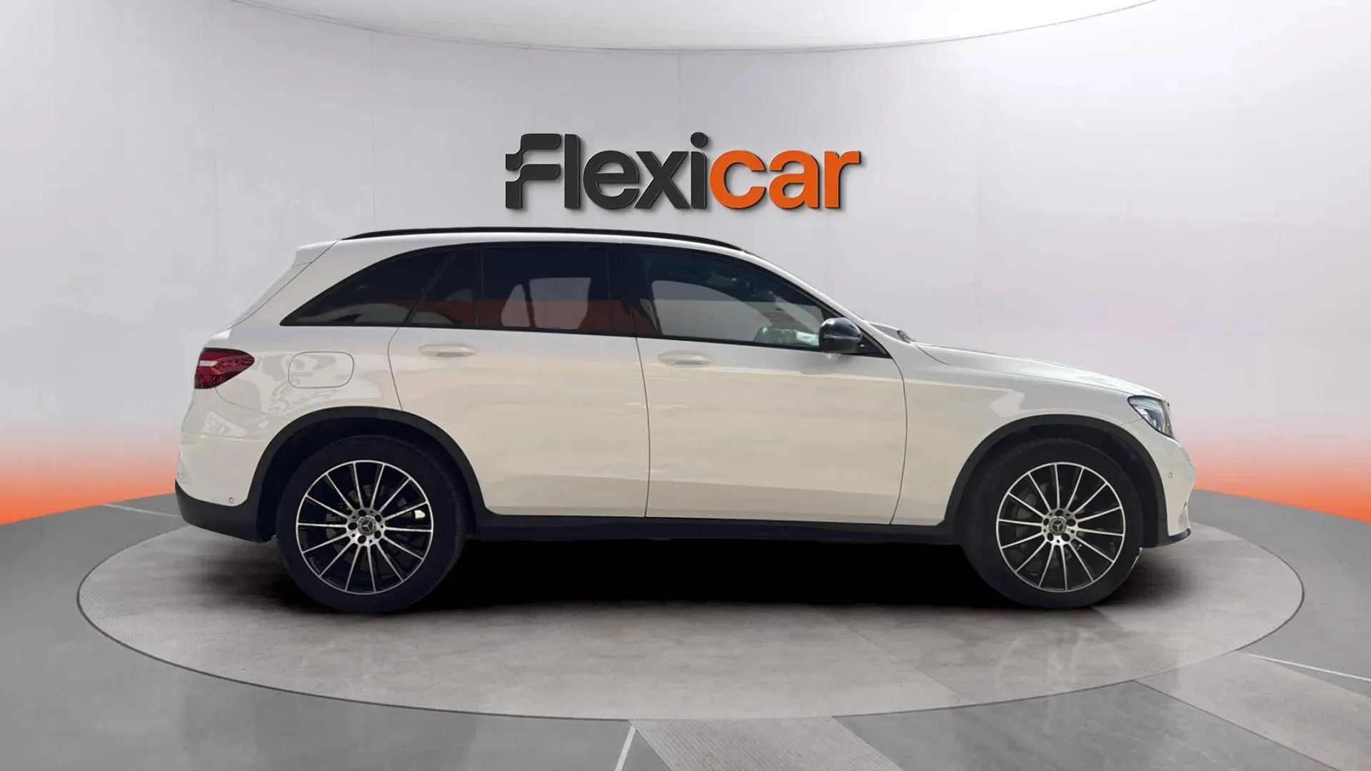 Mercedes-Benz GLC 220 d 4MATIC - foto 7
