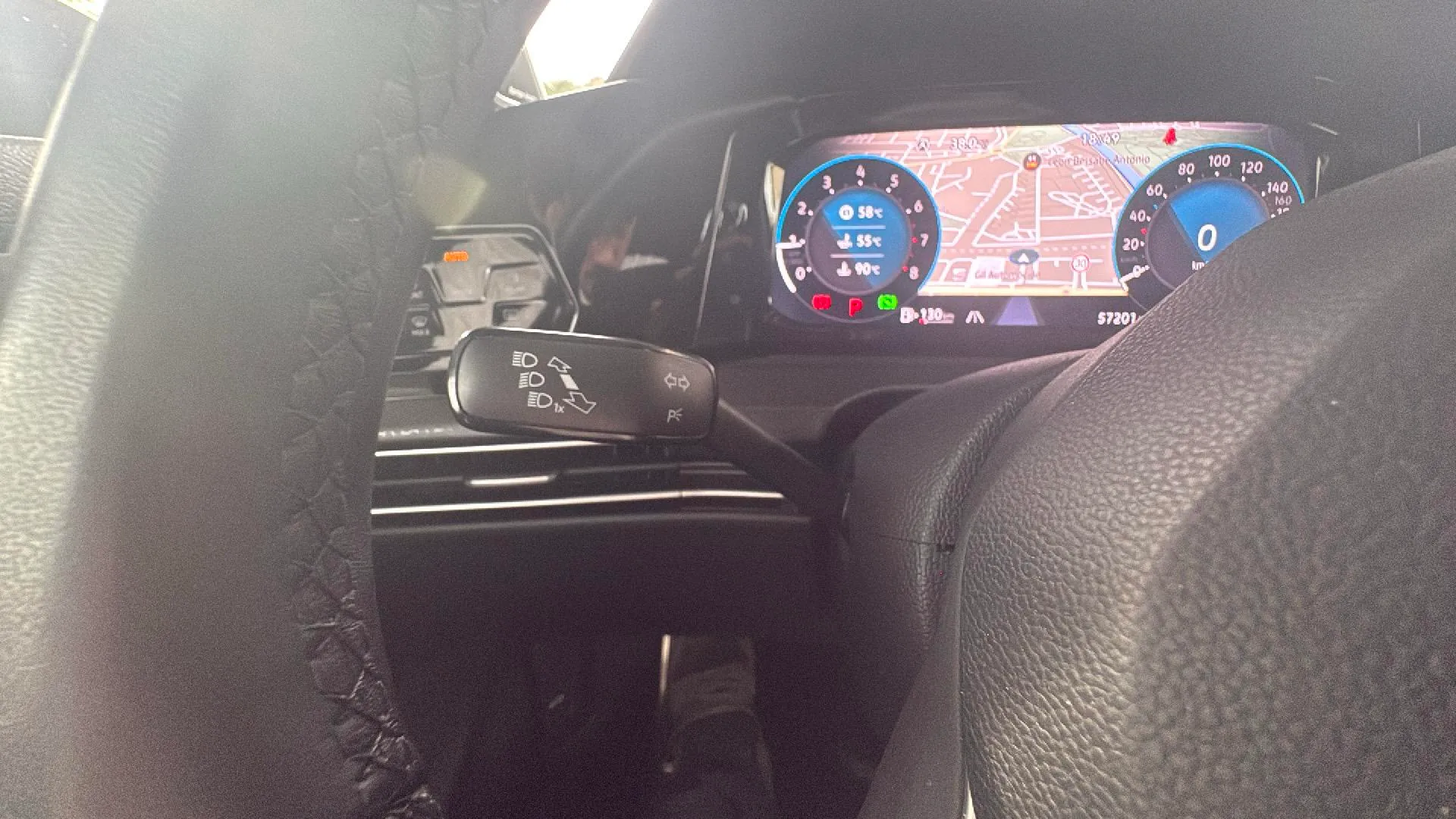 Volkswagen Golf GTI 2.0 TSI DSG - foto 15