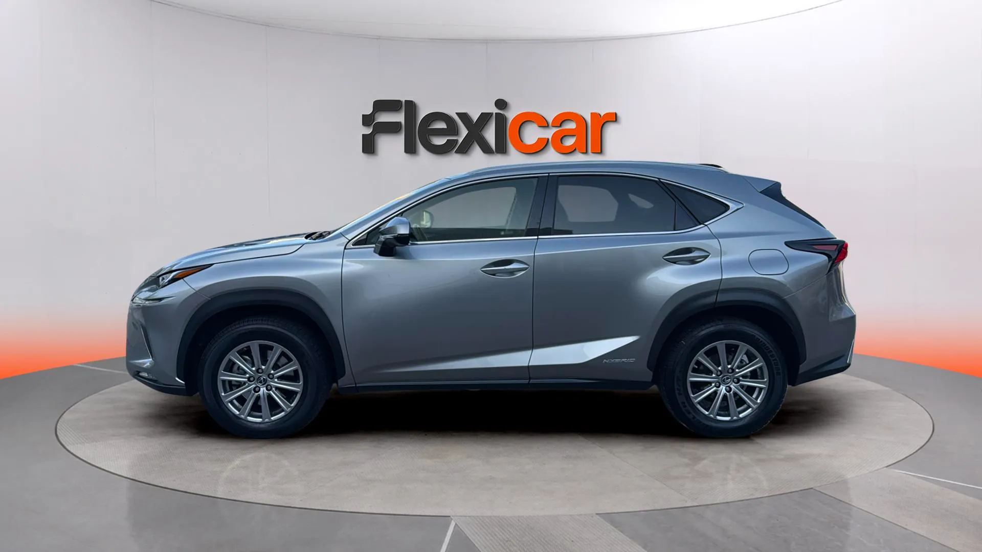 Lexus NX 2.5 300h Business 2WD - foto 4