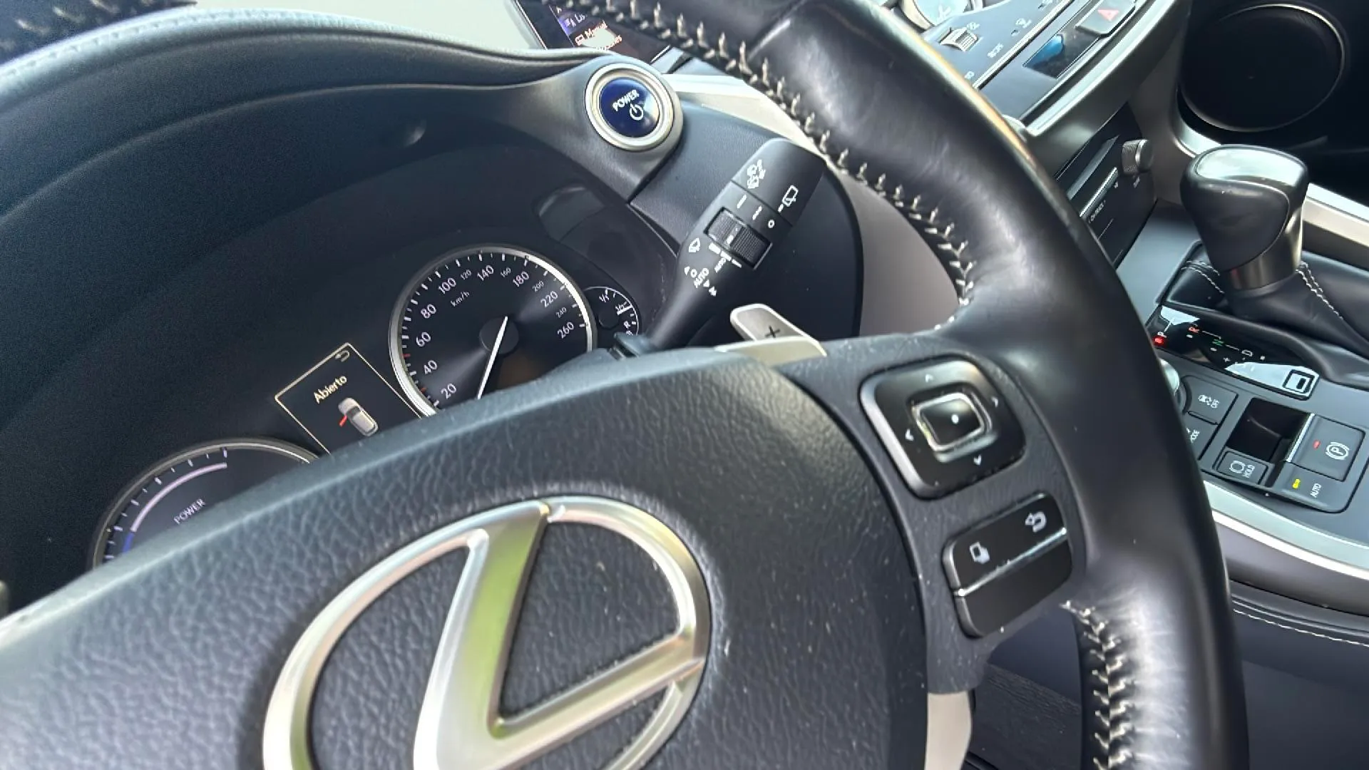 Lexus NX 2.5 300h Business 2WD - foto 18