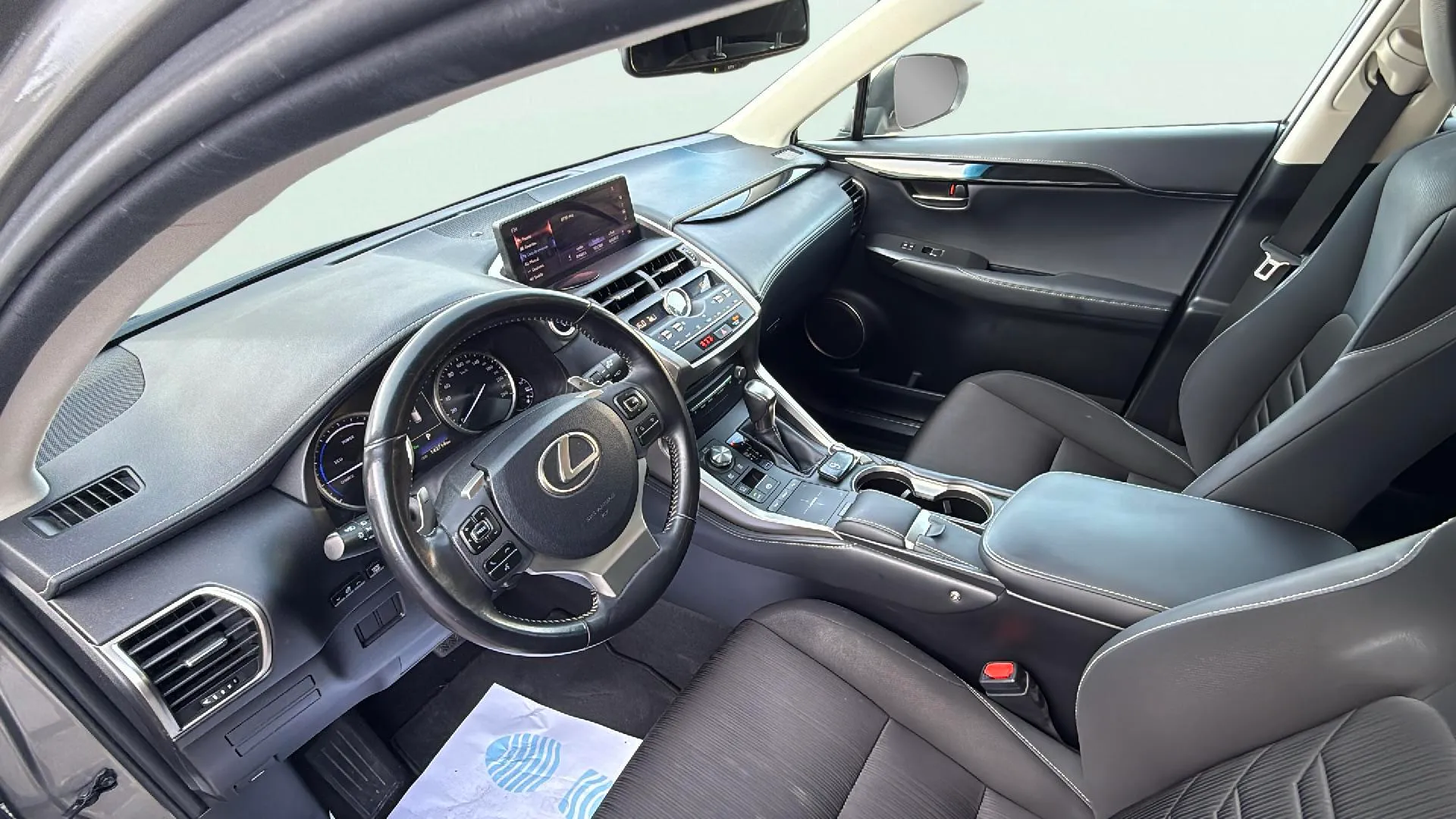 Lexus NX 2.5 300h Business 2WD - foto 15