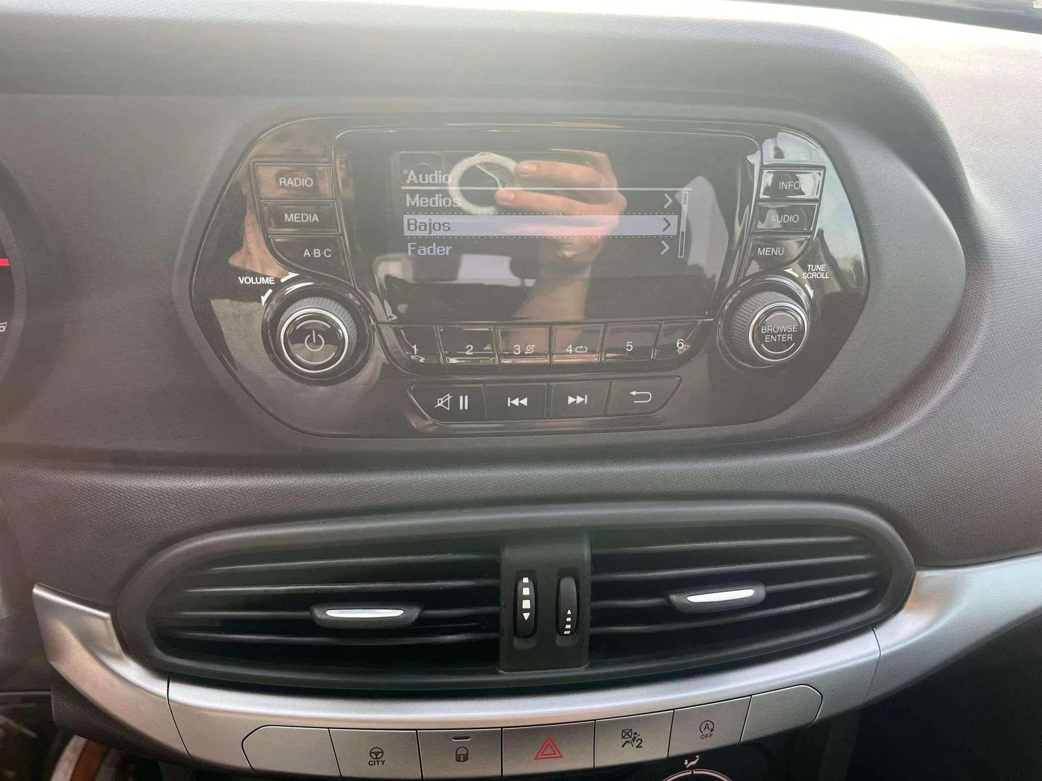 Fiat Tipo 1.4 16v Easy gasolina SW - foto 18