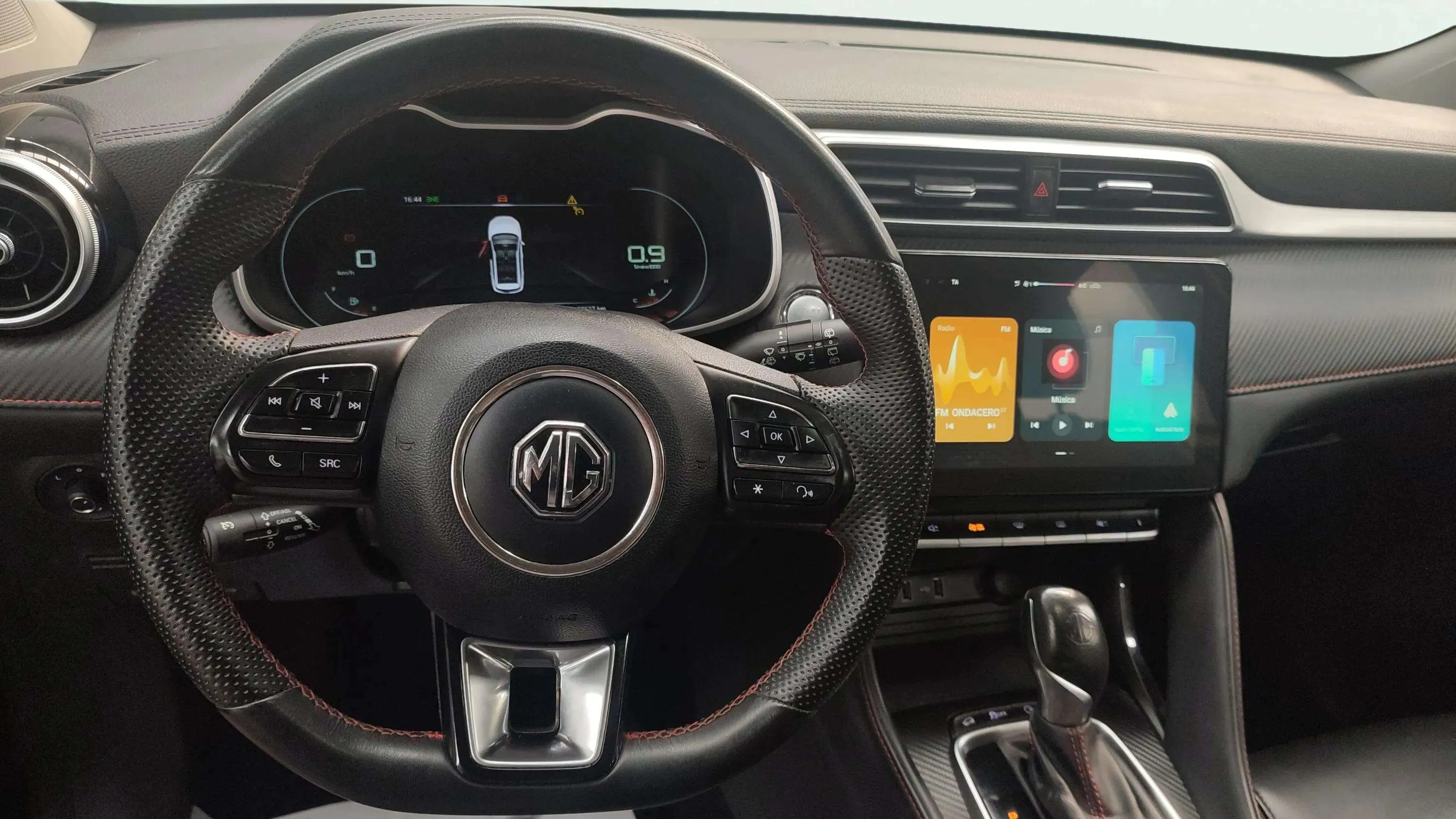 MG ZS 1.0T Luxury - foto 10