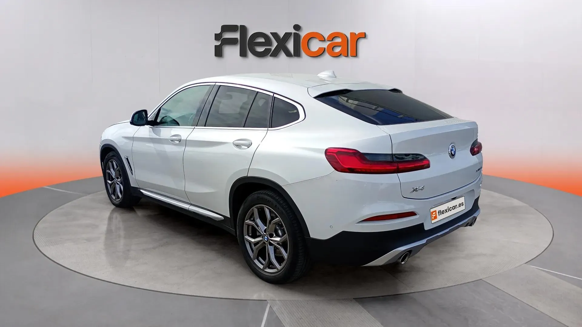 BMW X4 xDrive20i - foto 4