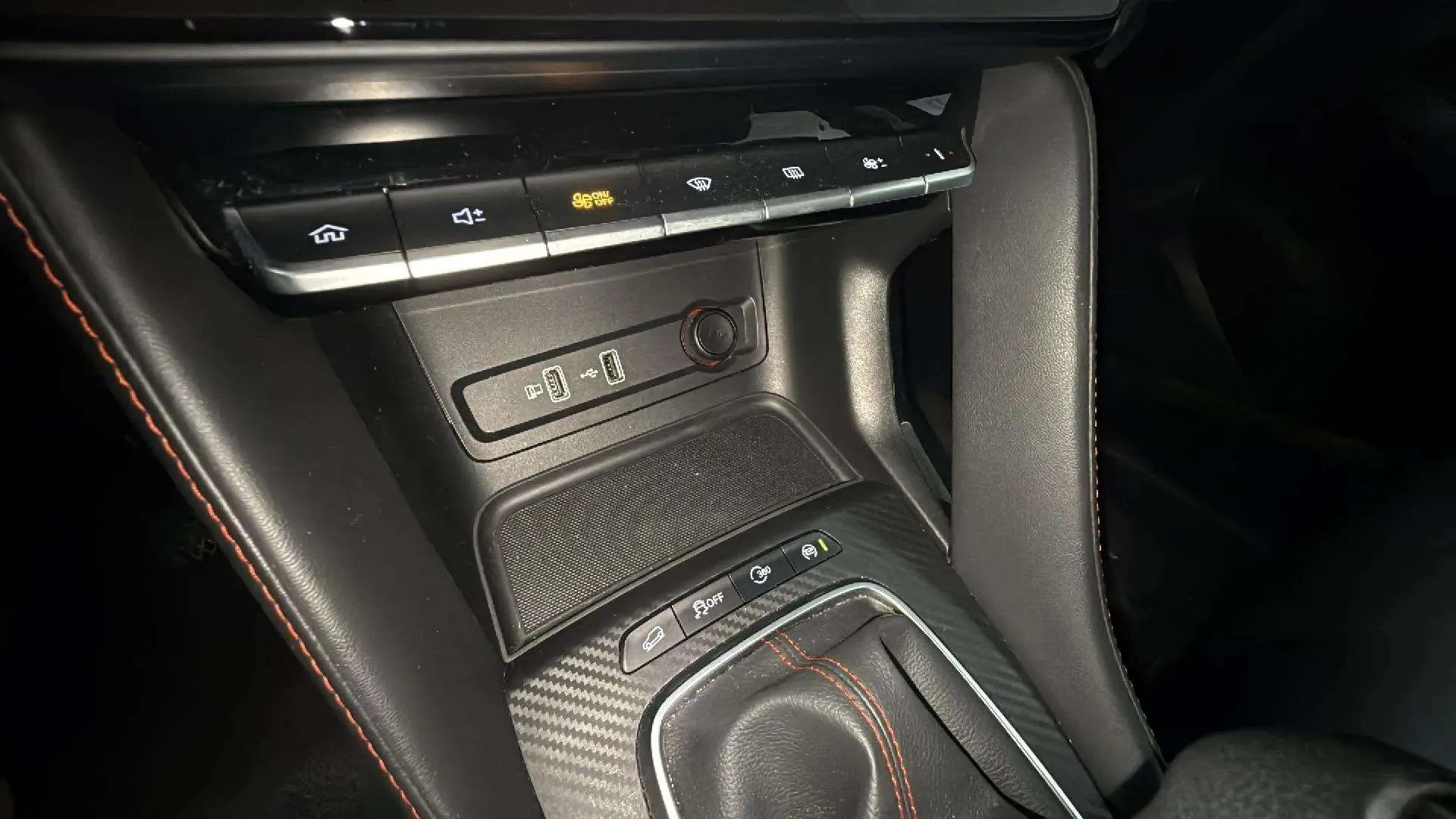 MG ZS 1.5 Luxury - foto 18