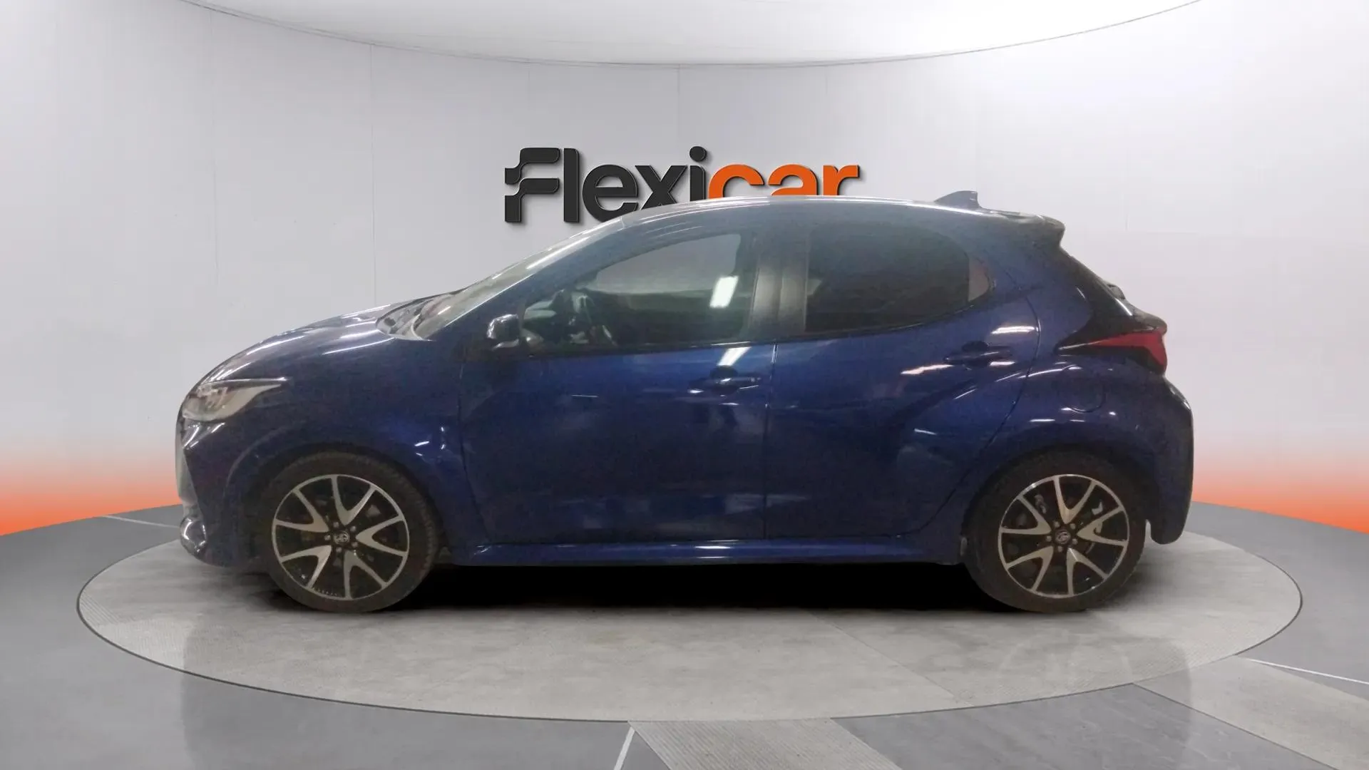 Toyota Yaris 1.5 120H Style Plus - foto 4