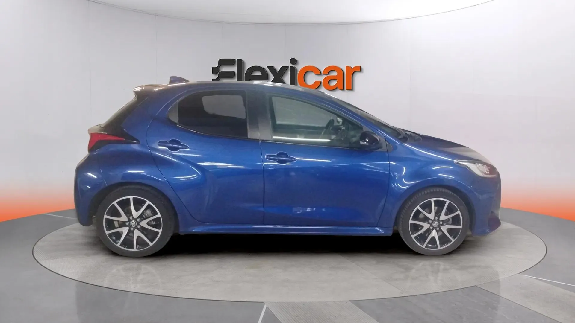 Toyota Yaris 1.5 120H Style Plus - foto 3