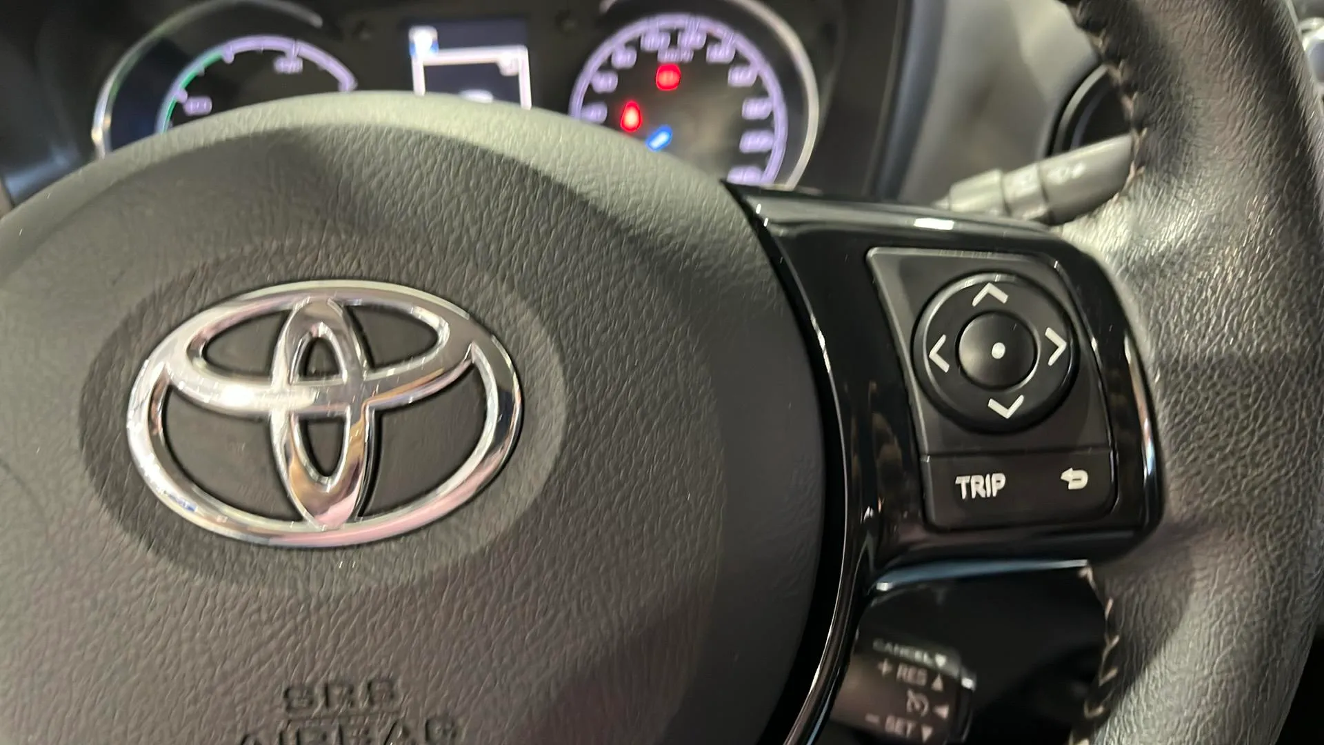 Toyota Yaris 1.5 Hybrid Active - foto 18