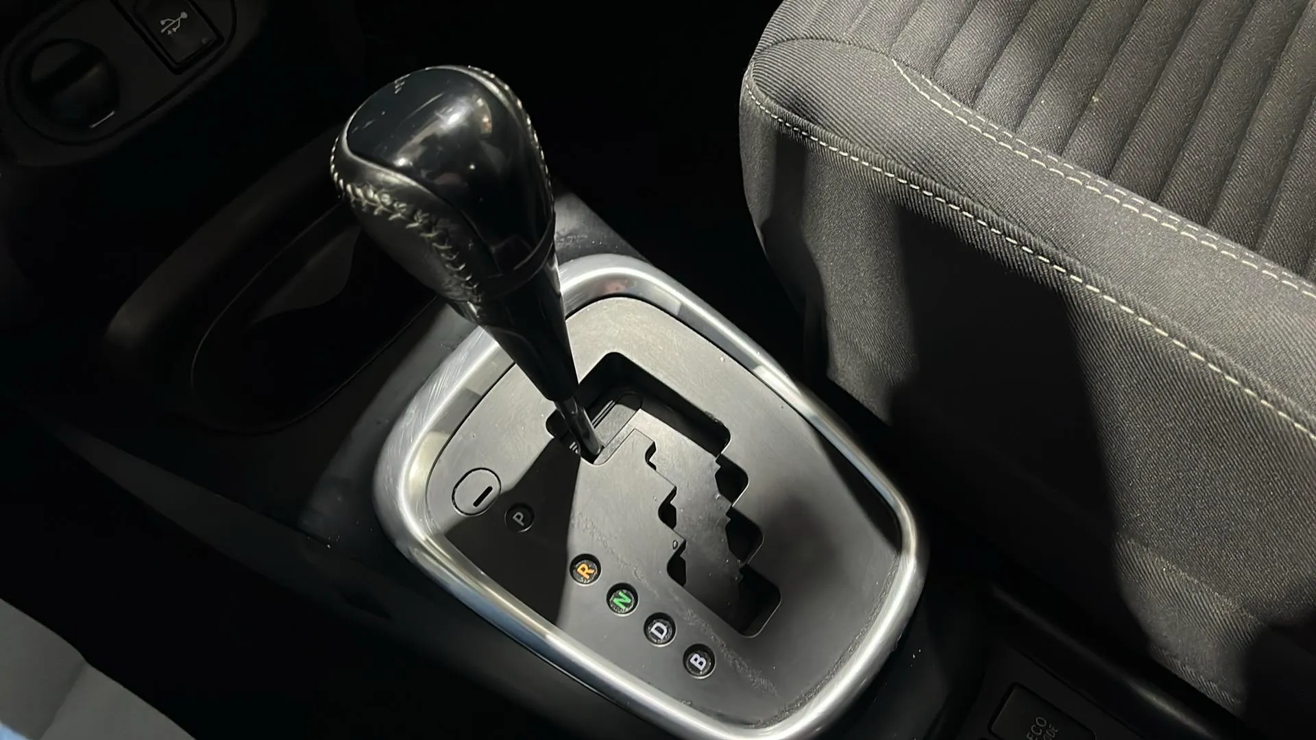 Toyota Yaris 1.5 Hybrid Active - foto 25