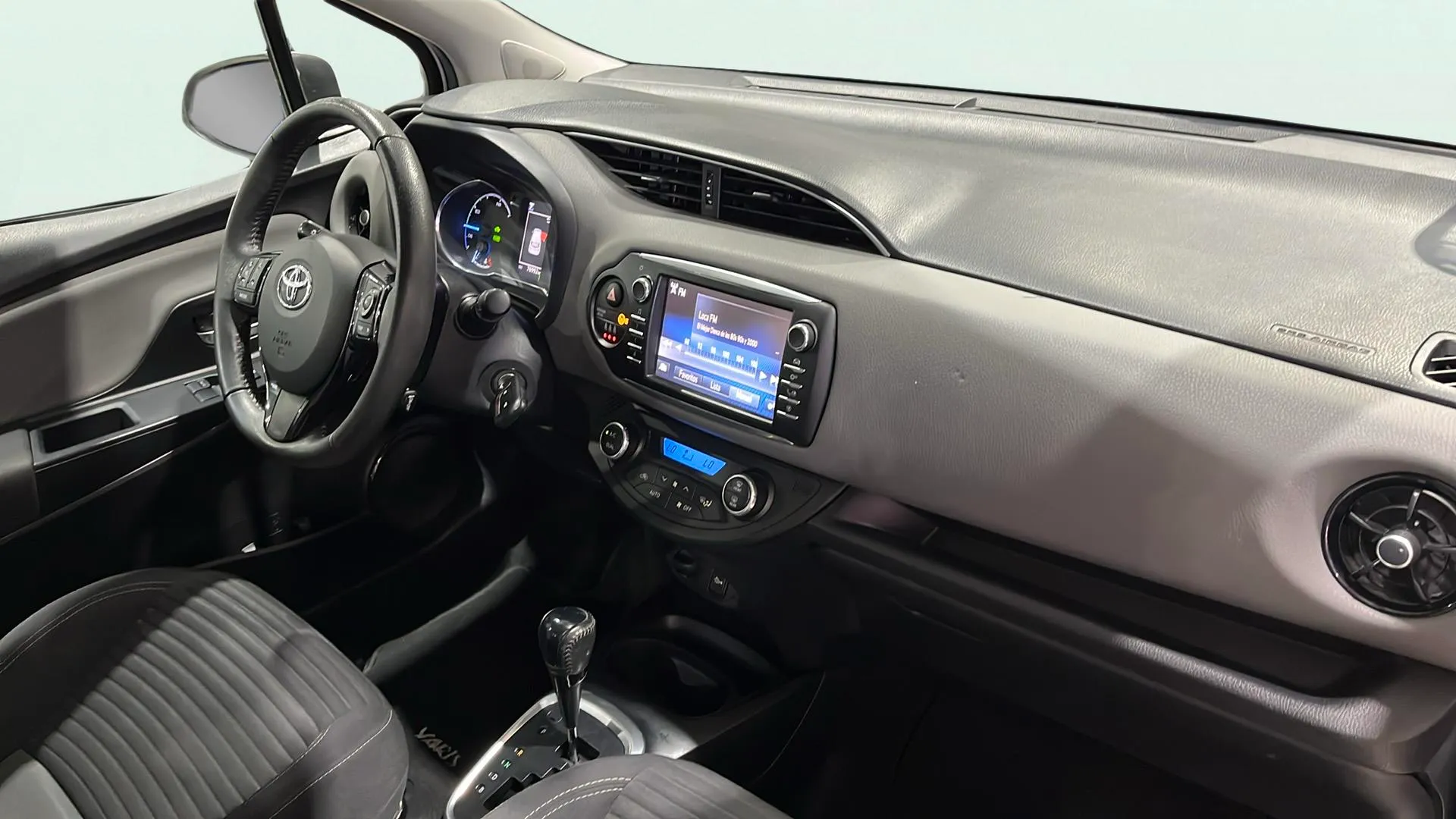 Toyota Yaris 1.5 Hybrid Active - foto 12