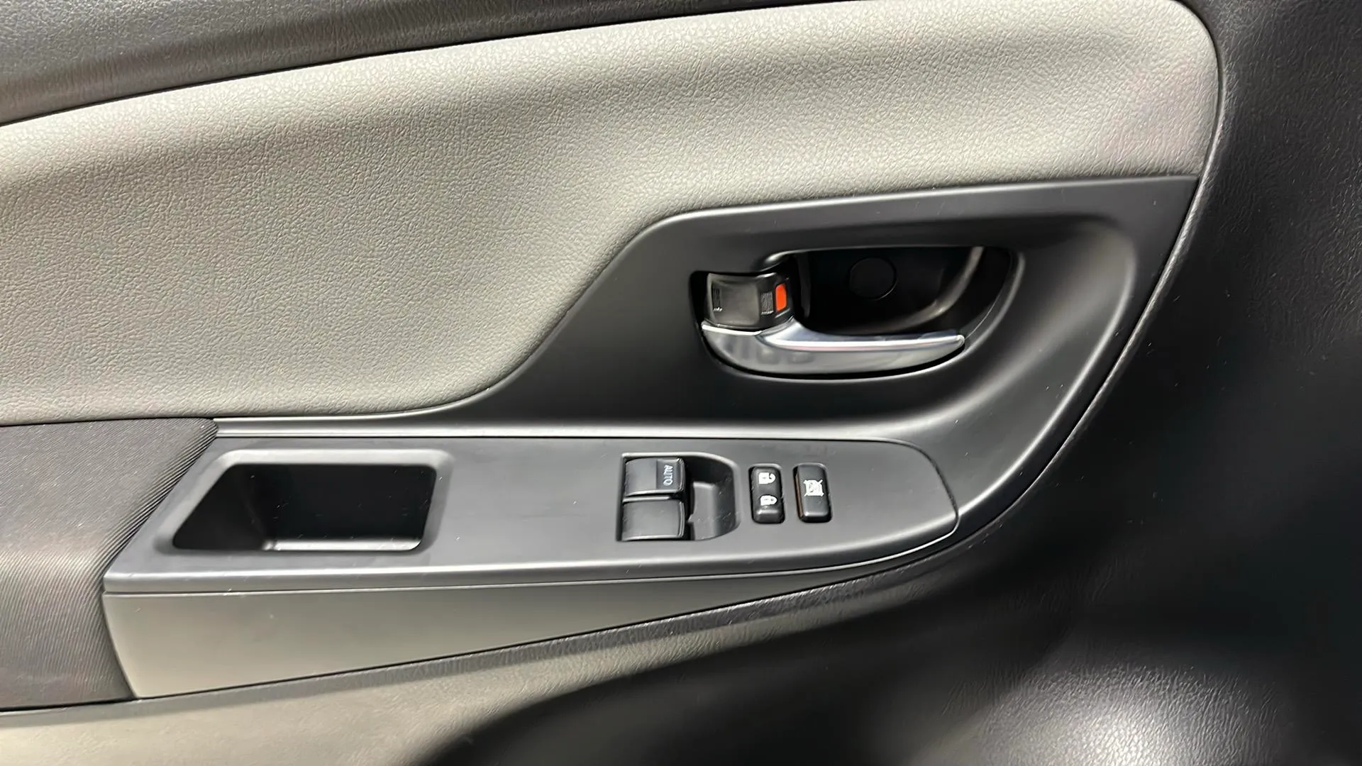 Toyota Yaris 1.5 Hybrid Active - foto 14