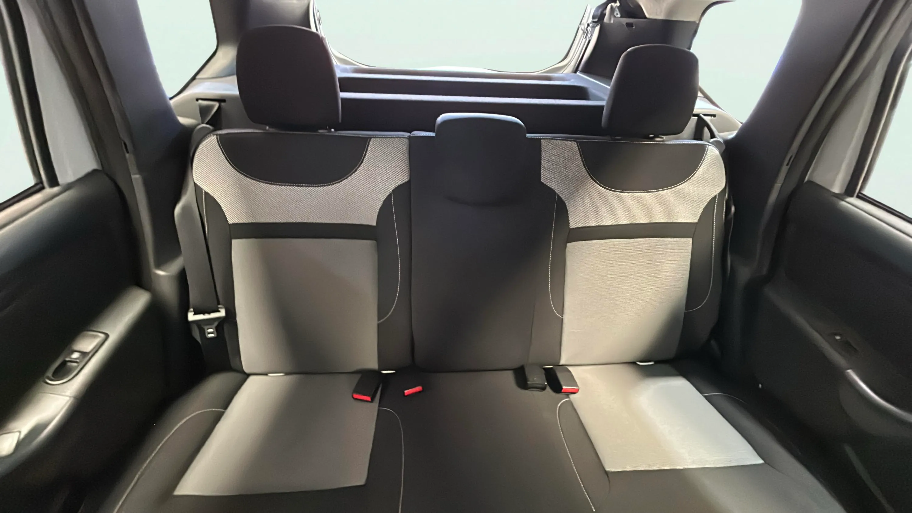 Dacia Duster Ambiance TCe 4x2 2017 - foto 15