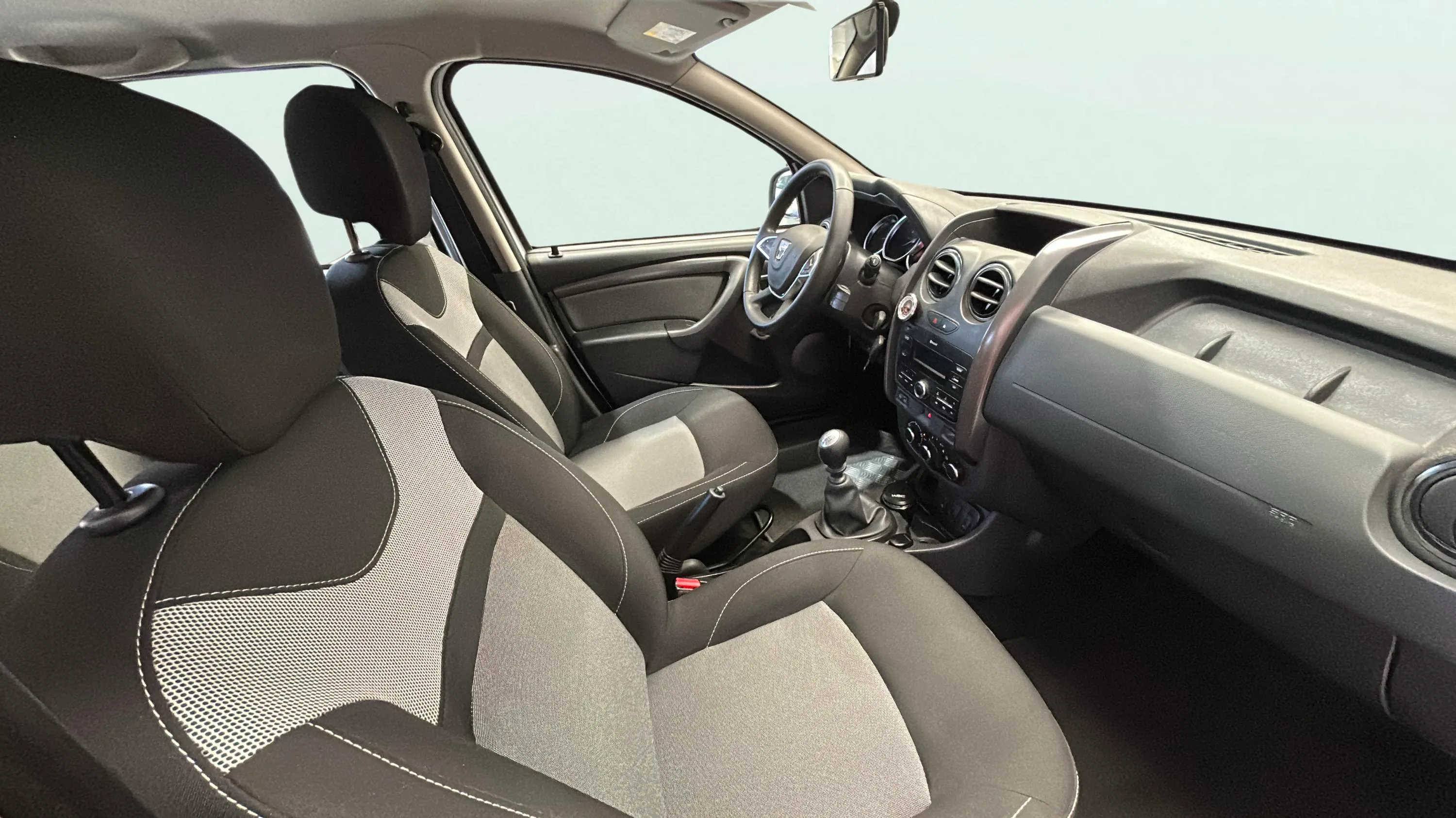 Dacia Duster Ambiance TCe 4x2 2017 - foto 14