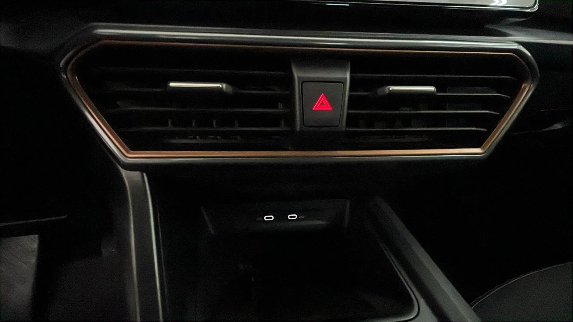 Cupra Formentor 1.4 e-Hybrid DSG - foto 28